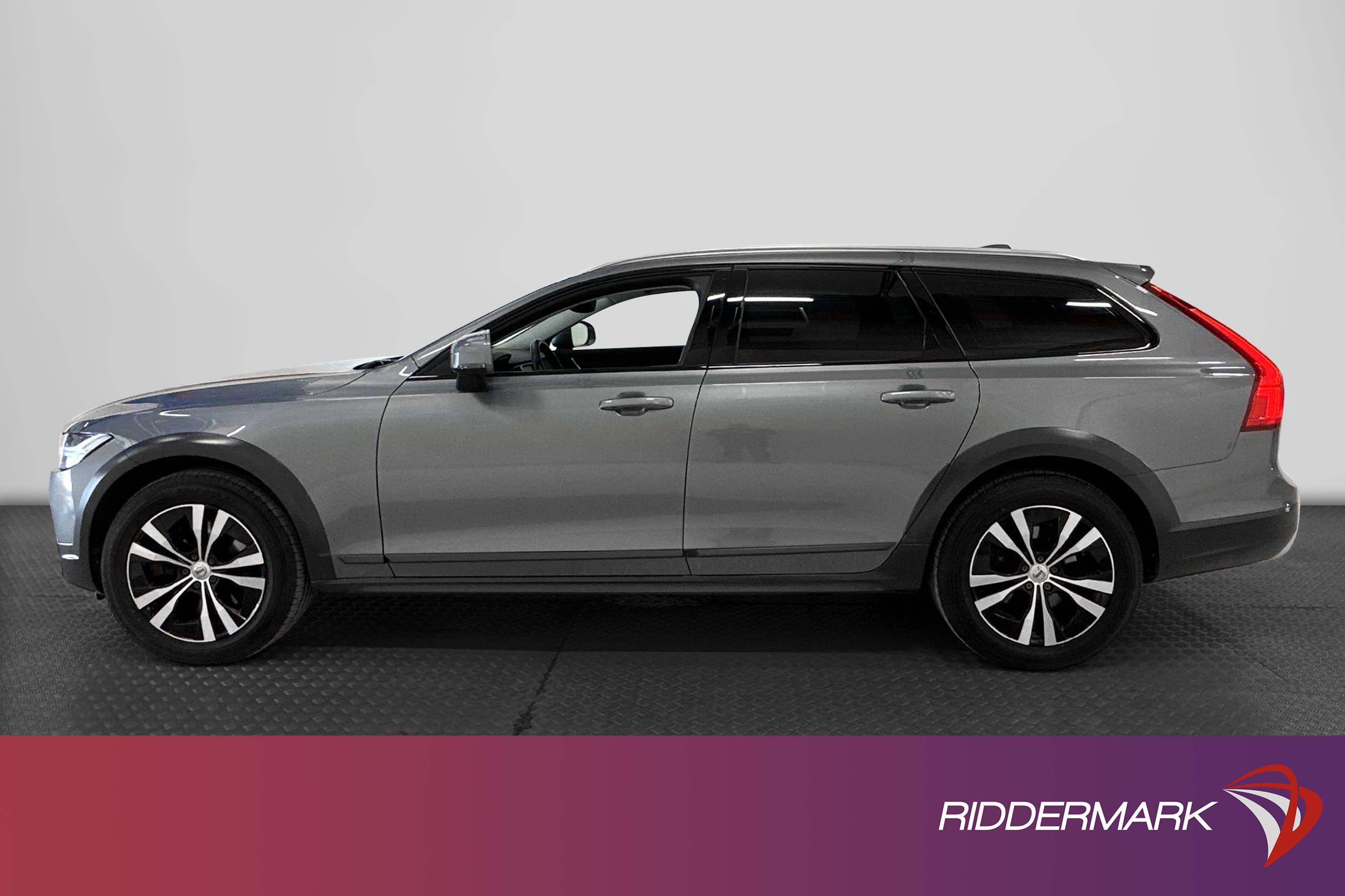 Volvo V90 Cross Country D4 AWD