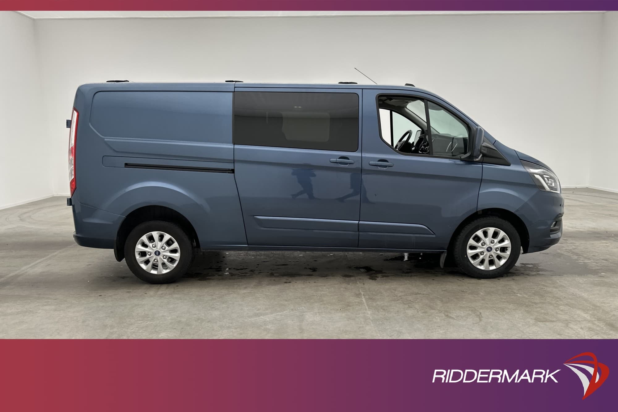 Ford Transit Custom Crew Van L2