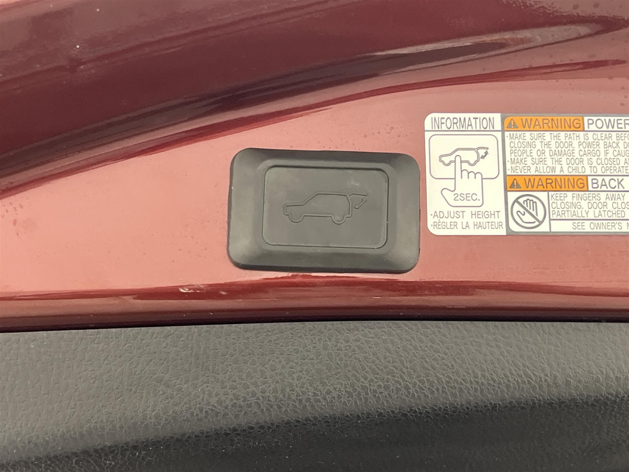 Toyota RAV4 2.0 4x4 152hk Navi Drag Skinn 360-Kam Keyless