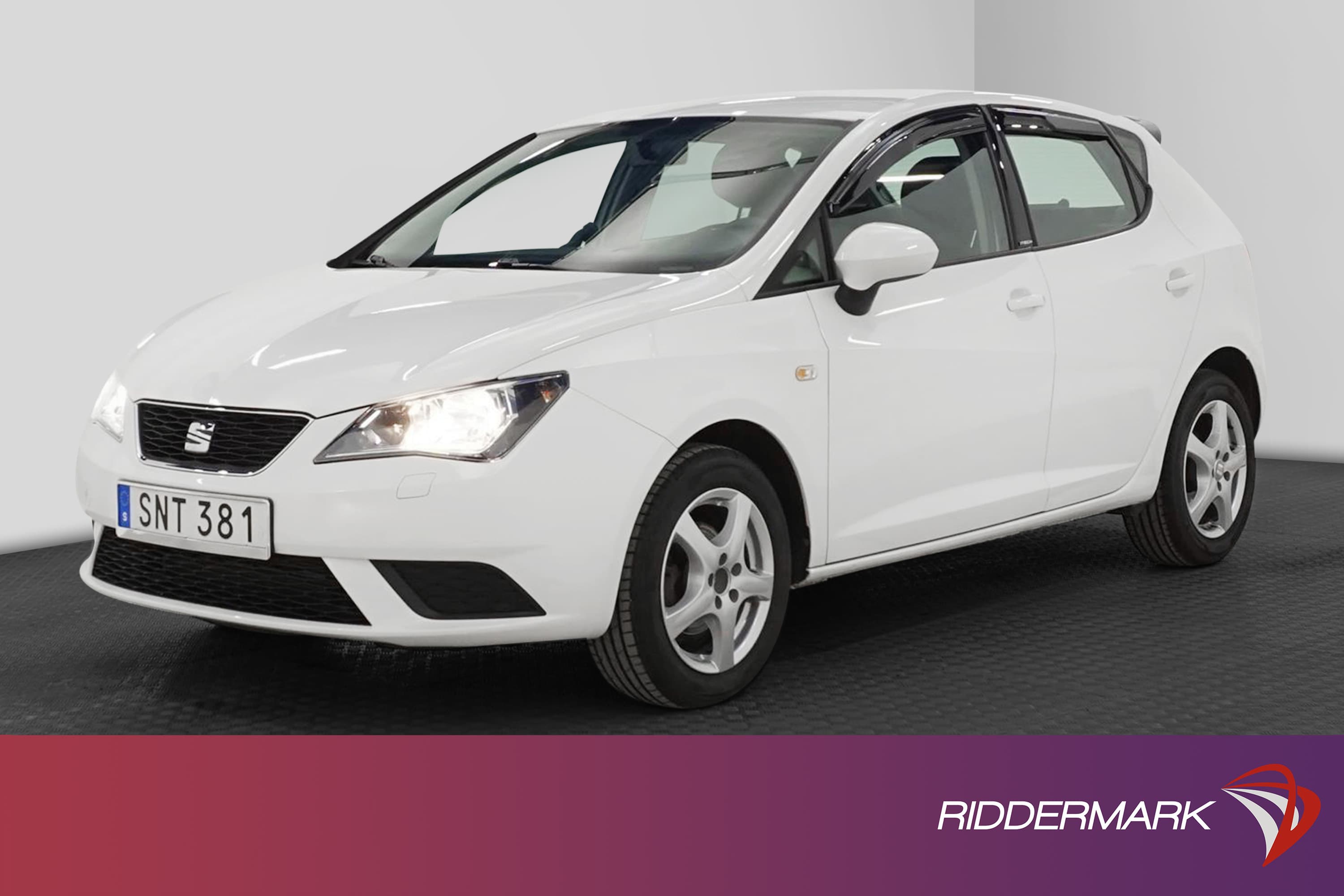 SEAT Ibiza 1.2 TSI 105hk Halvskinn Nybes Låg Skatt 0,42L/mil