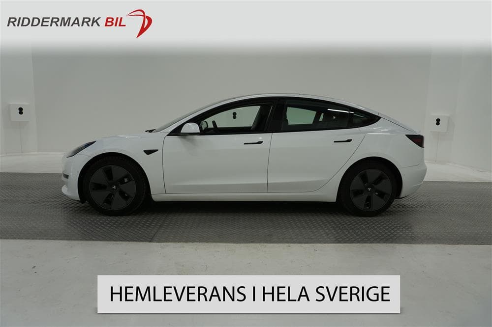Tesla Model 3 Long Range AWD Facelift svensksåld Premium