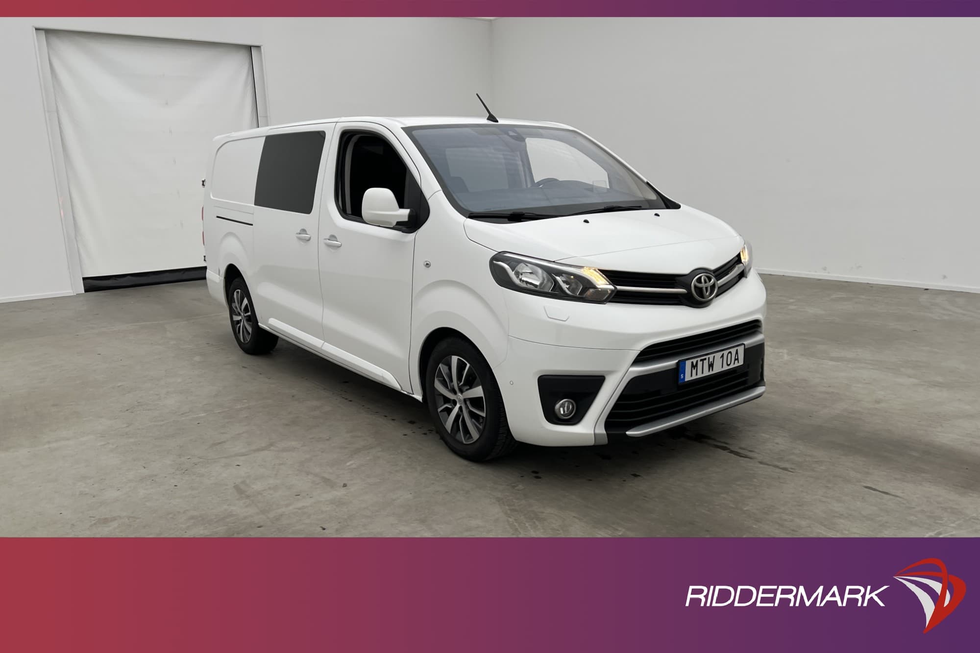 Toyota ProAce CrewVan