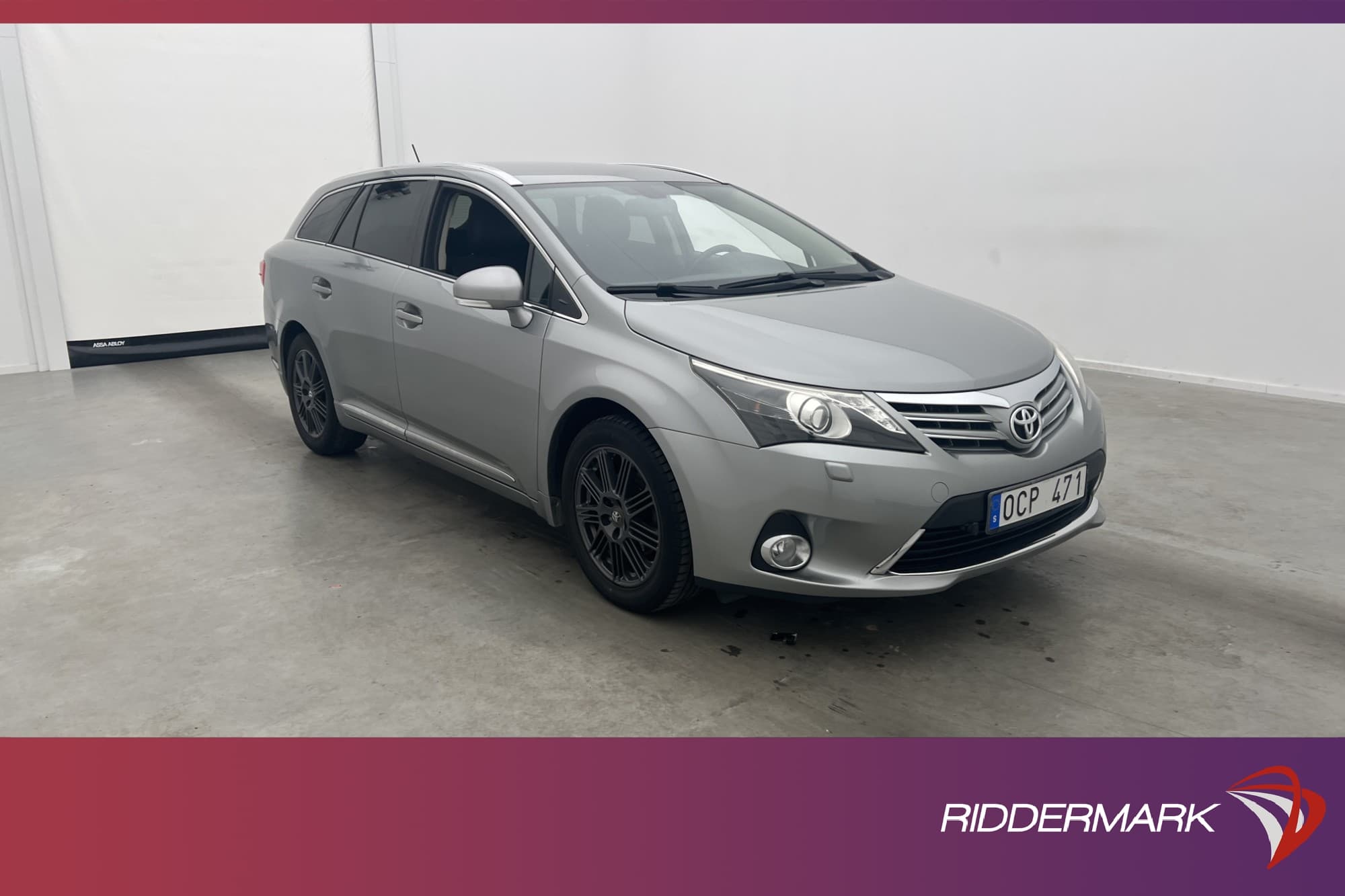 Toyota Avensis 152hk