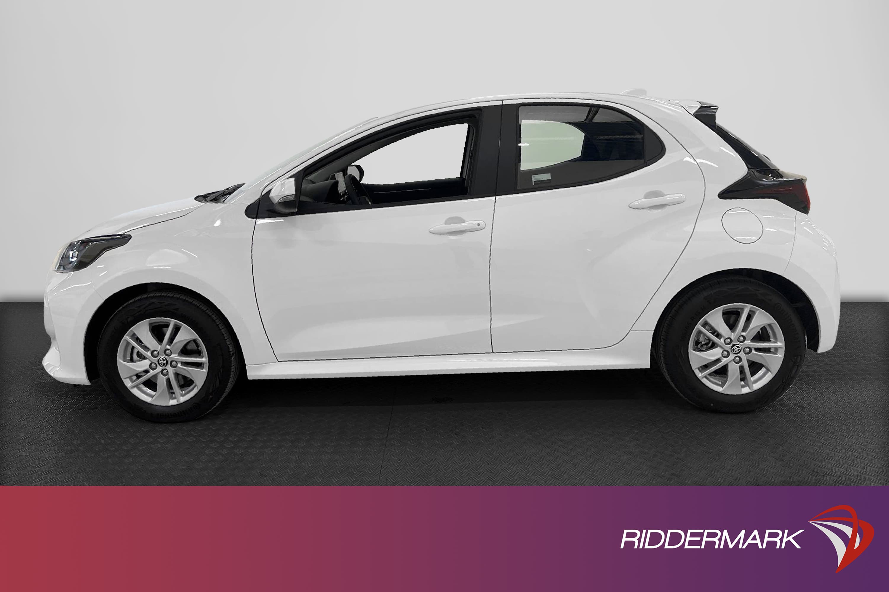 Toyota Yaris Hybrid CVT 116hk