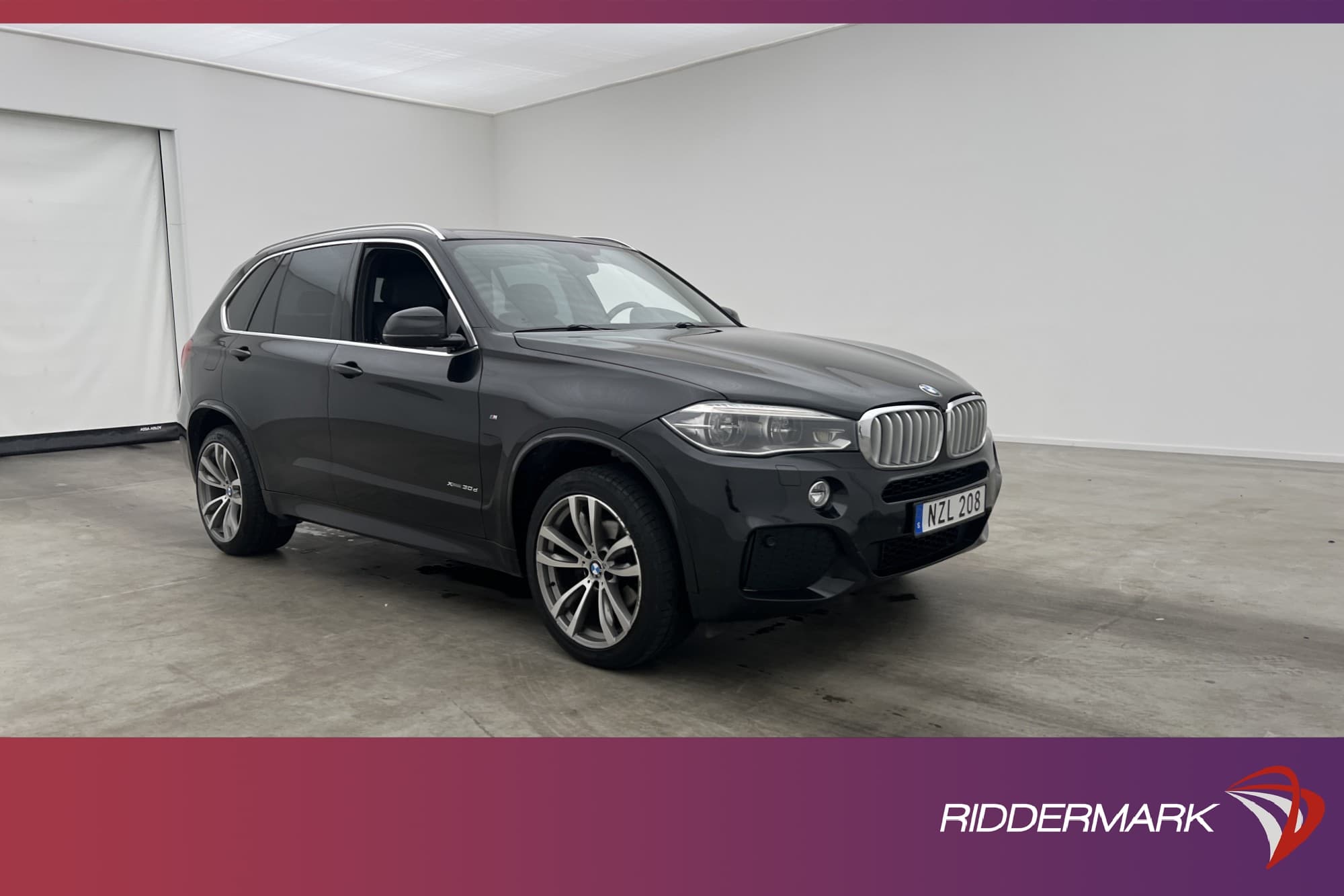 BMW X5 xDrive30d 258hk M Sport Värmare HiFi Kamera Drag Navi