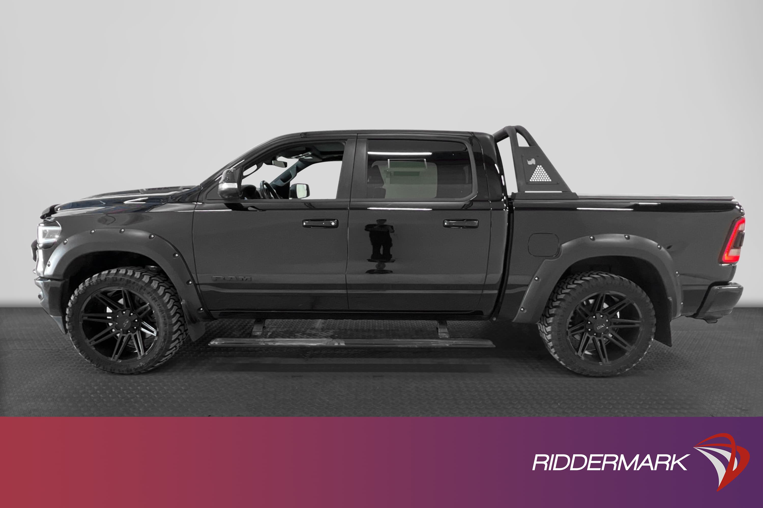 Dodge Ram Limited Night 5.7 V8 HEMI Breddad Stuk Pano Moms  