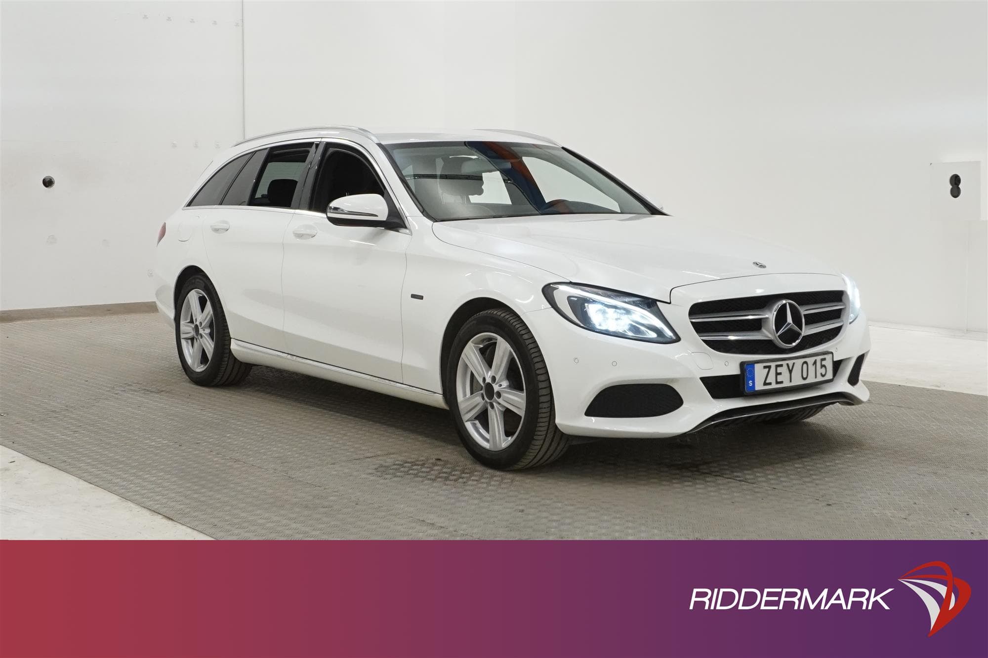 Mercedes-Benz C 350 T e 279hk