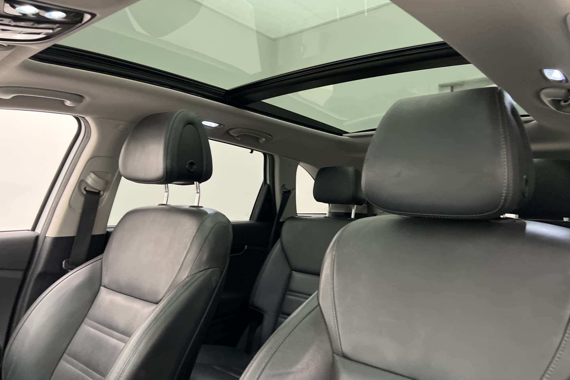 Kia Sorento CRDi AWD 200hk 7-Sit Pano Infinity 360° Skinn