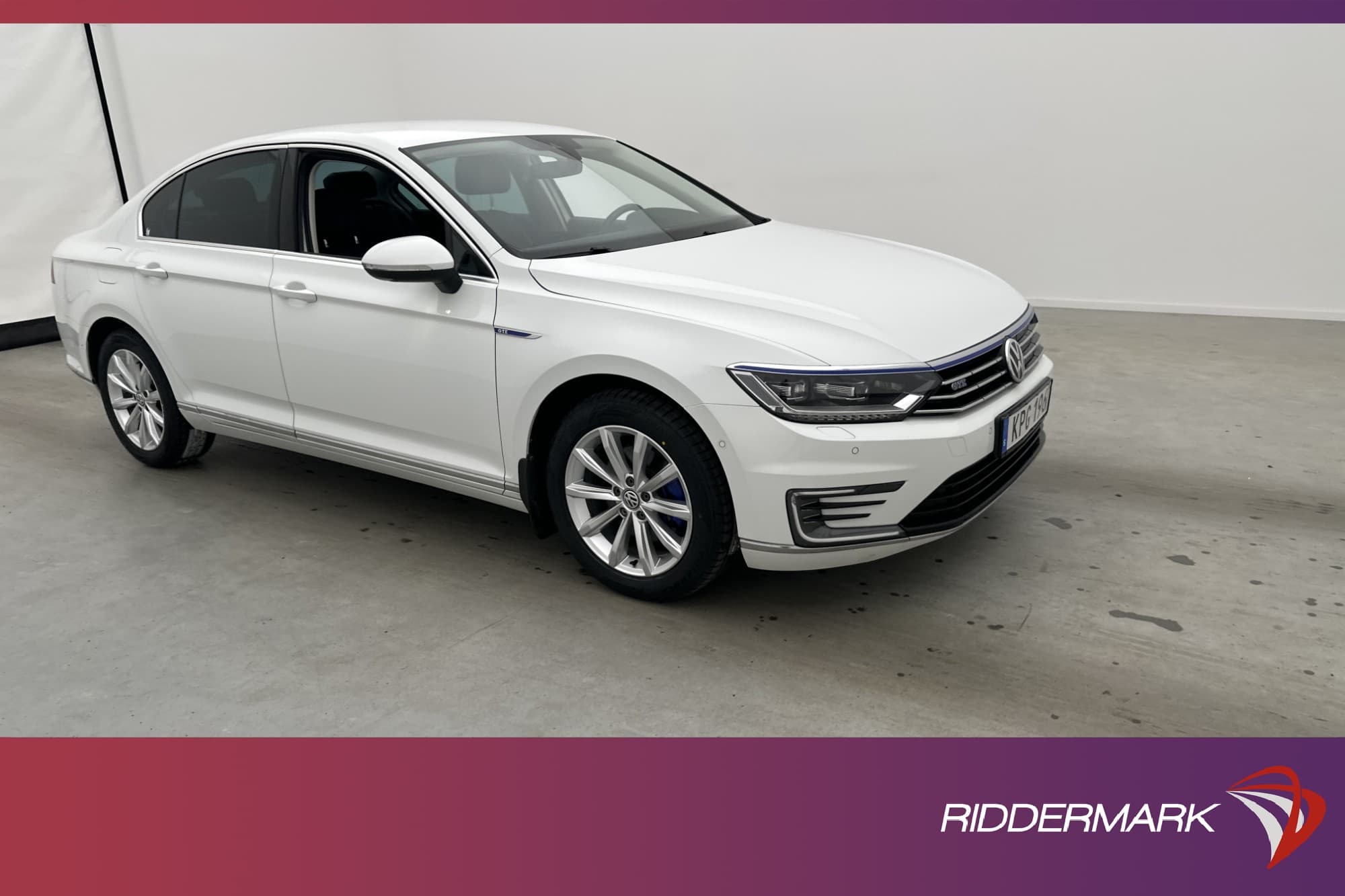Volkswagen Passat GTE 218hk