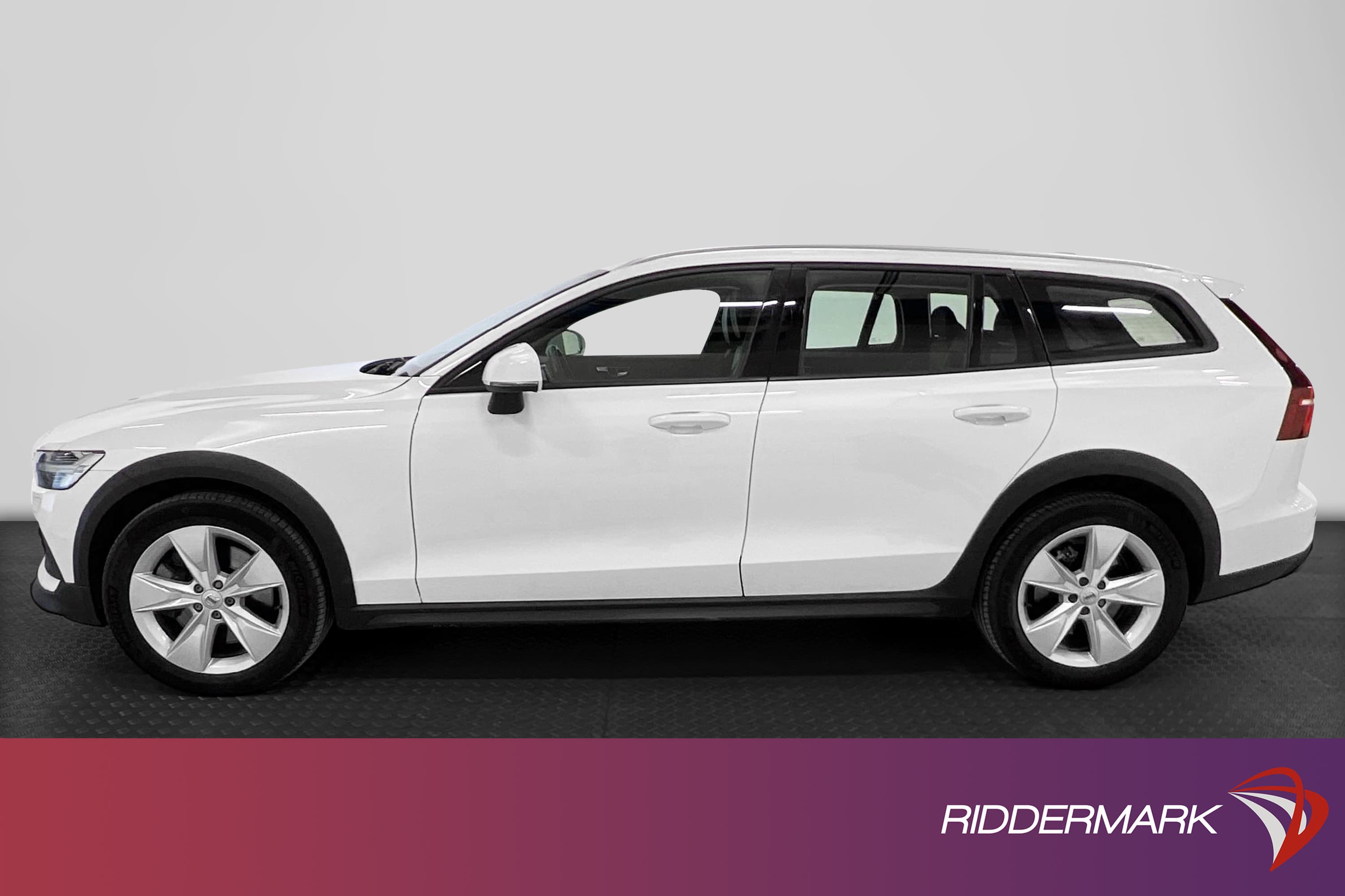Volvo V60 Cross Country D4 AWD Momentum