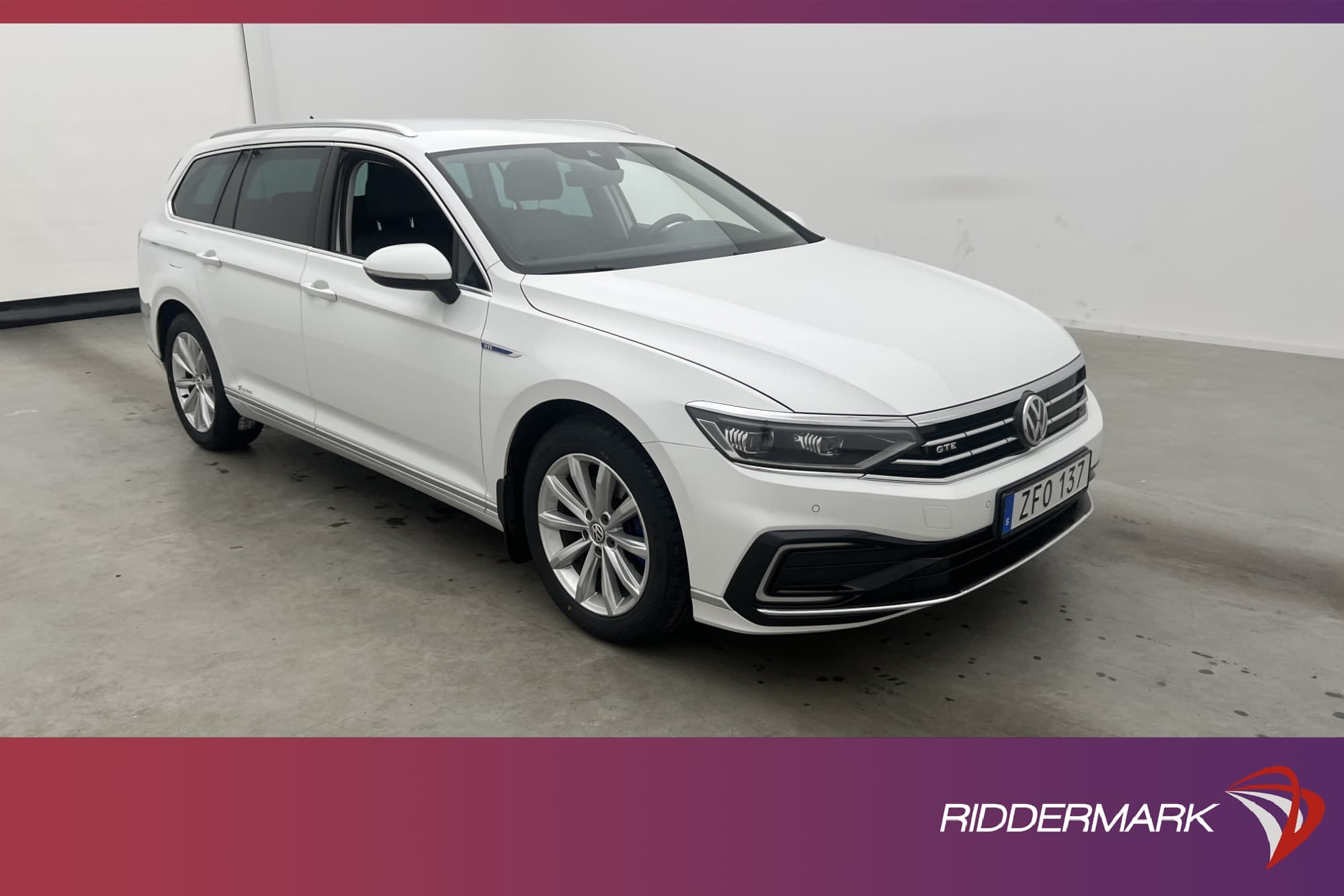 Volkswagen Passat GTE 218hk