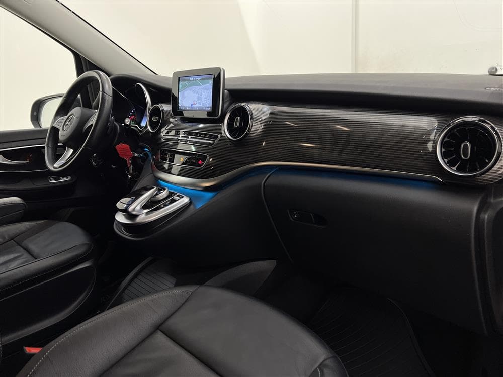 Mercedes-Benz V250 Avantgarde Automat X-Lång Värmare Moms 