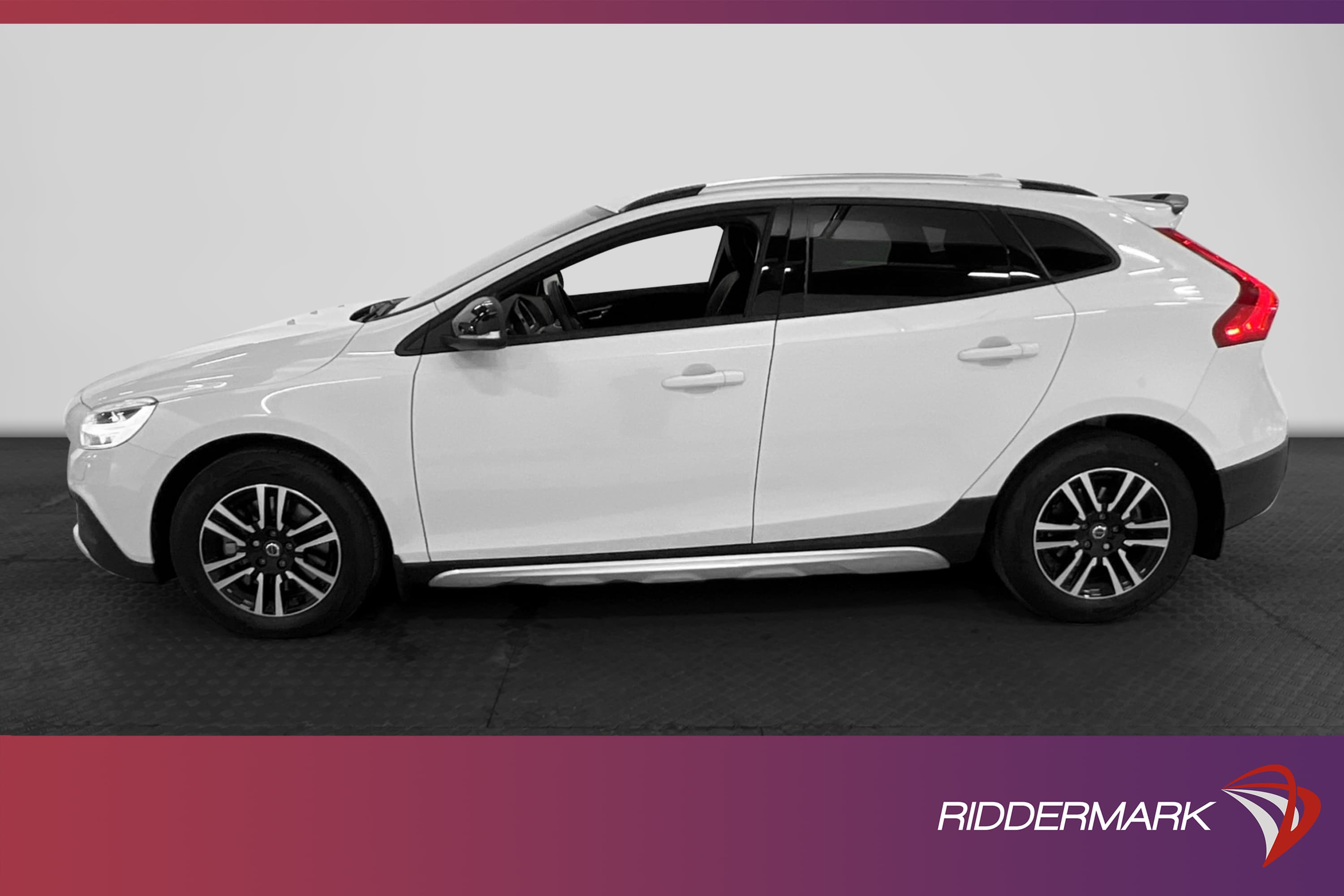 Volvo V40 CC T3 Momentum 152hk