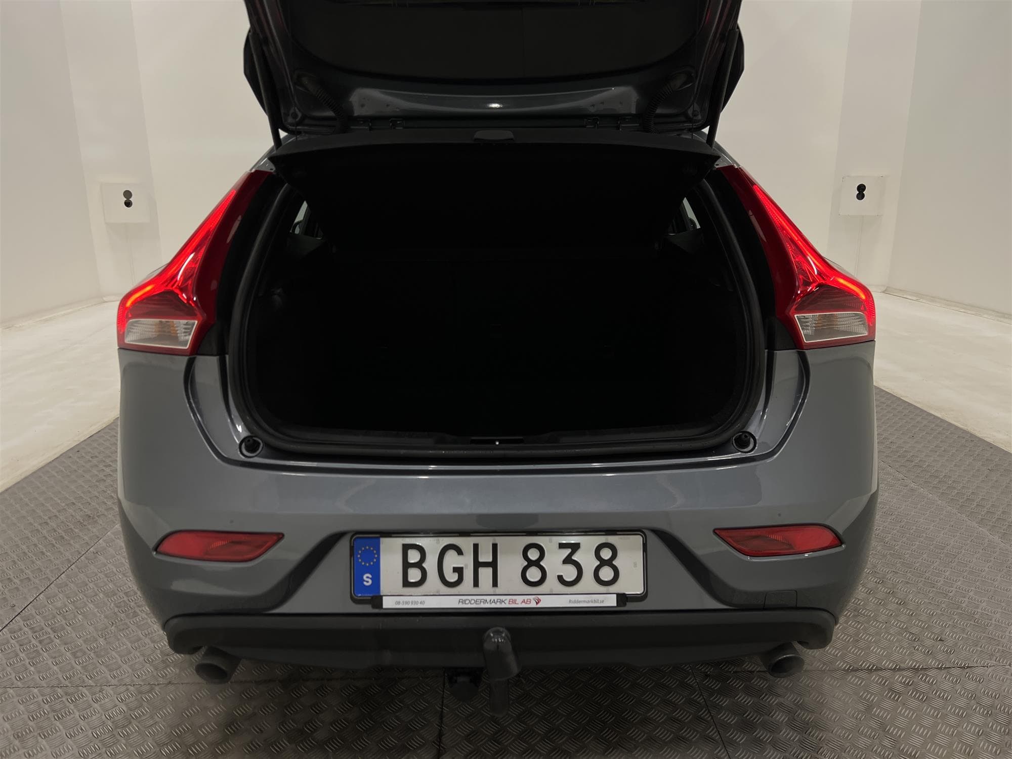 Volvo V40 T3 150hk  Momentum Välservad D-Värm Drag