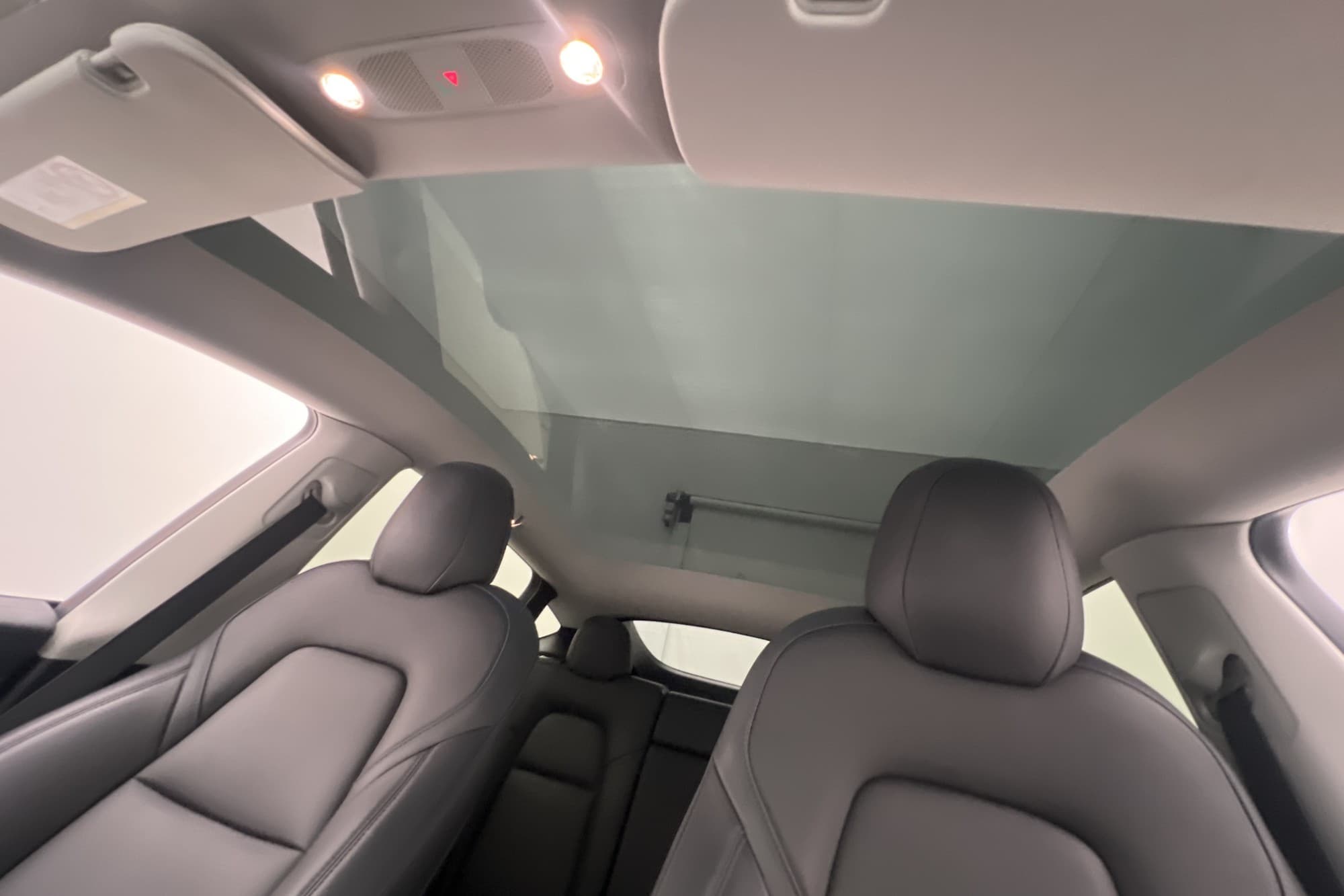 Tesla Model Y Long Range AWD Autopilot Rattvärme Svensksåld