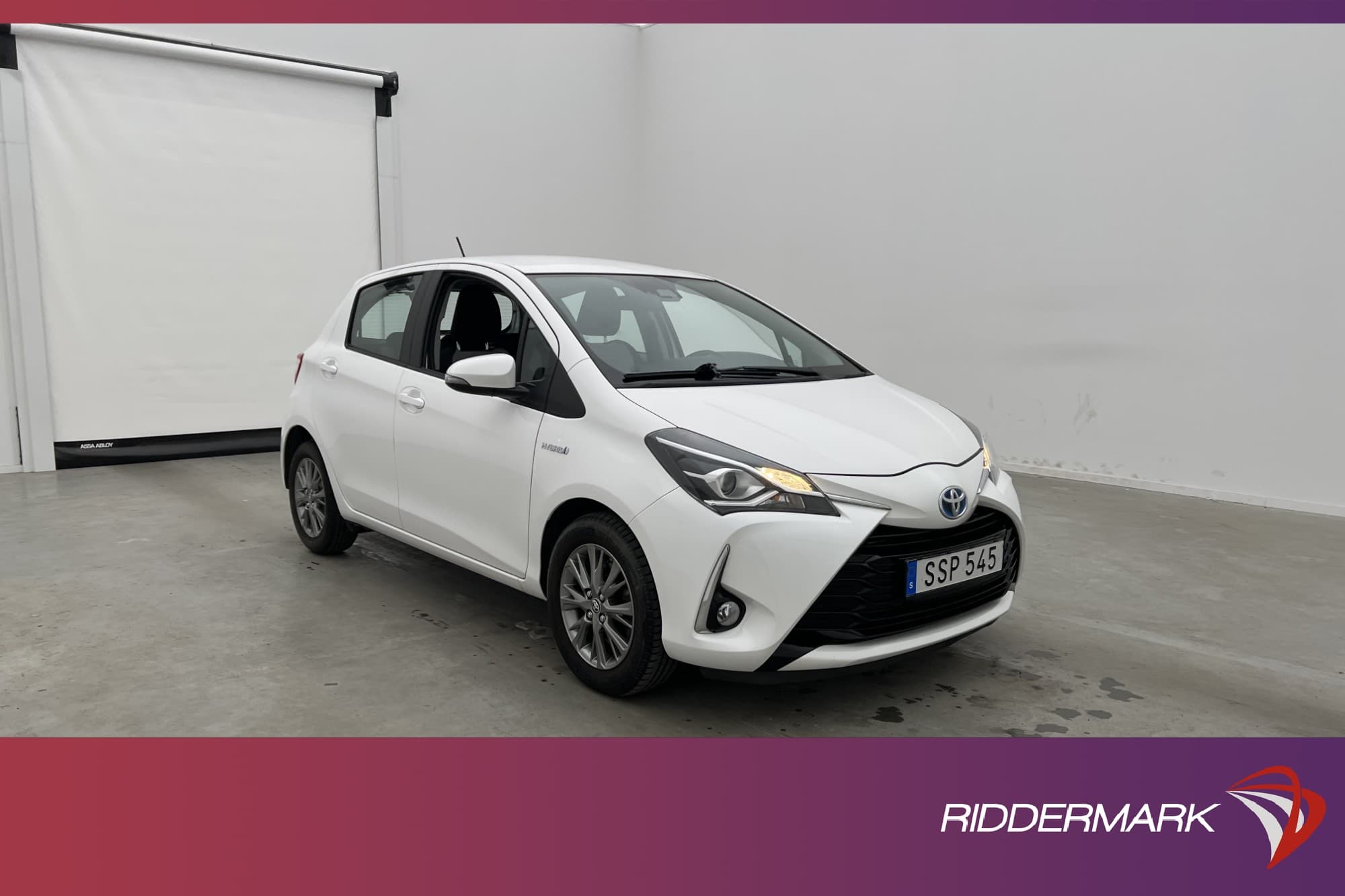 Toyota Yaris Hybrid 101hk