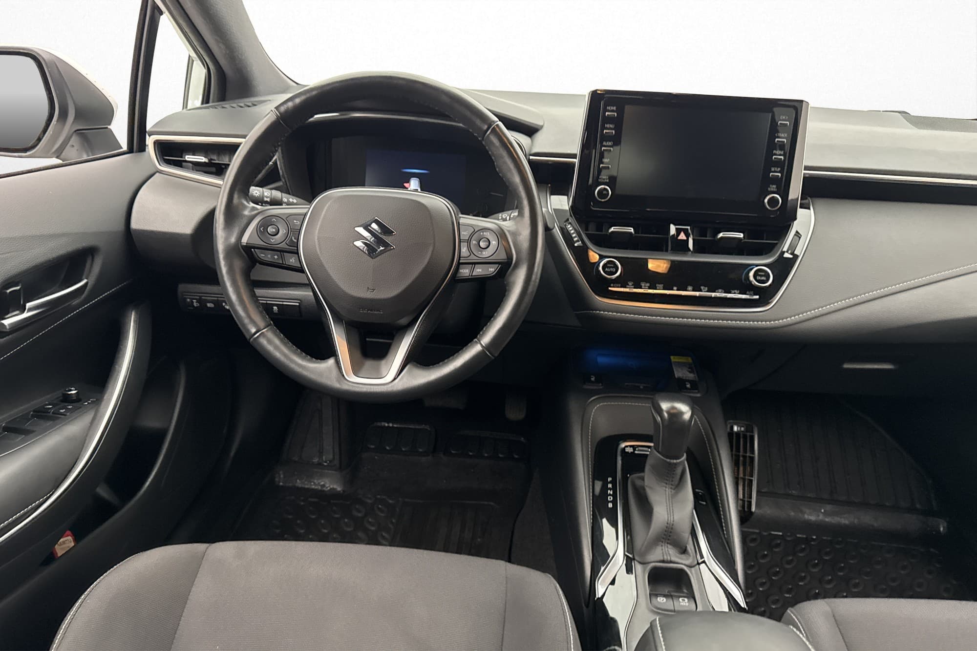 Suzuki Swace Hybrid Inclusive Värmare Kamera Drag Rattvärme