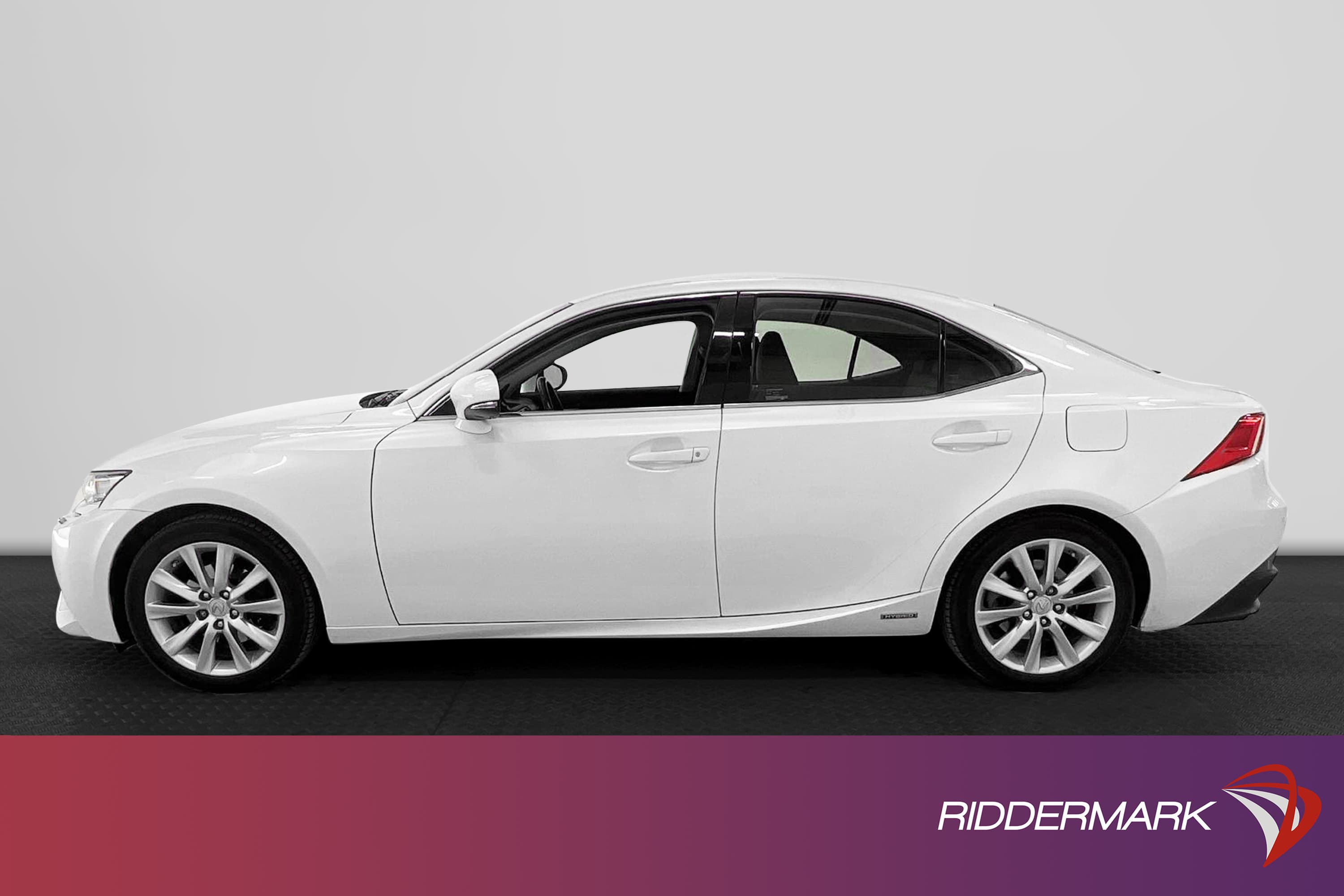Lexus IS 300h 2.5 CVT 223 hk Hybrid