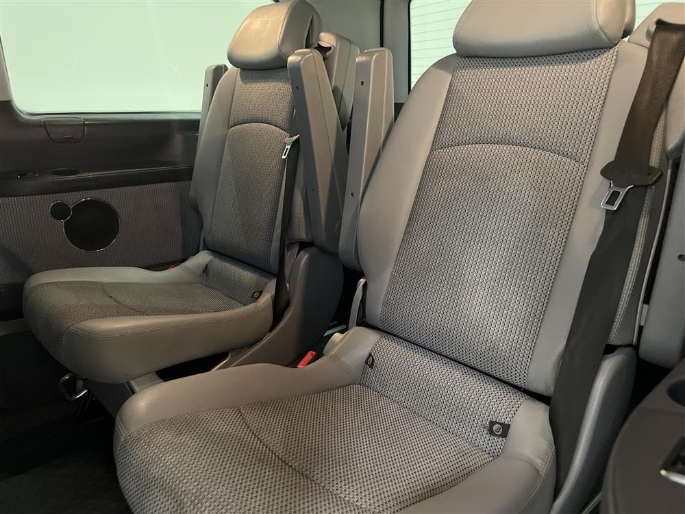 Mercedes-Benz Viano 2.2CDI Aut 163hk Navi Lång Värmare Drag interiör
