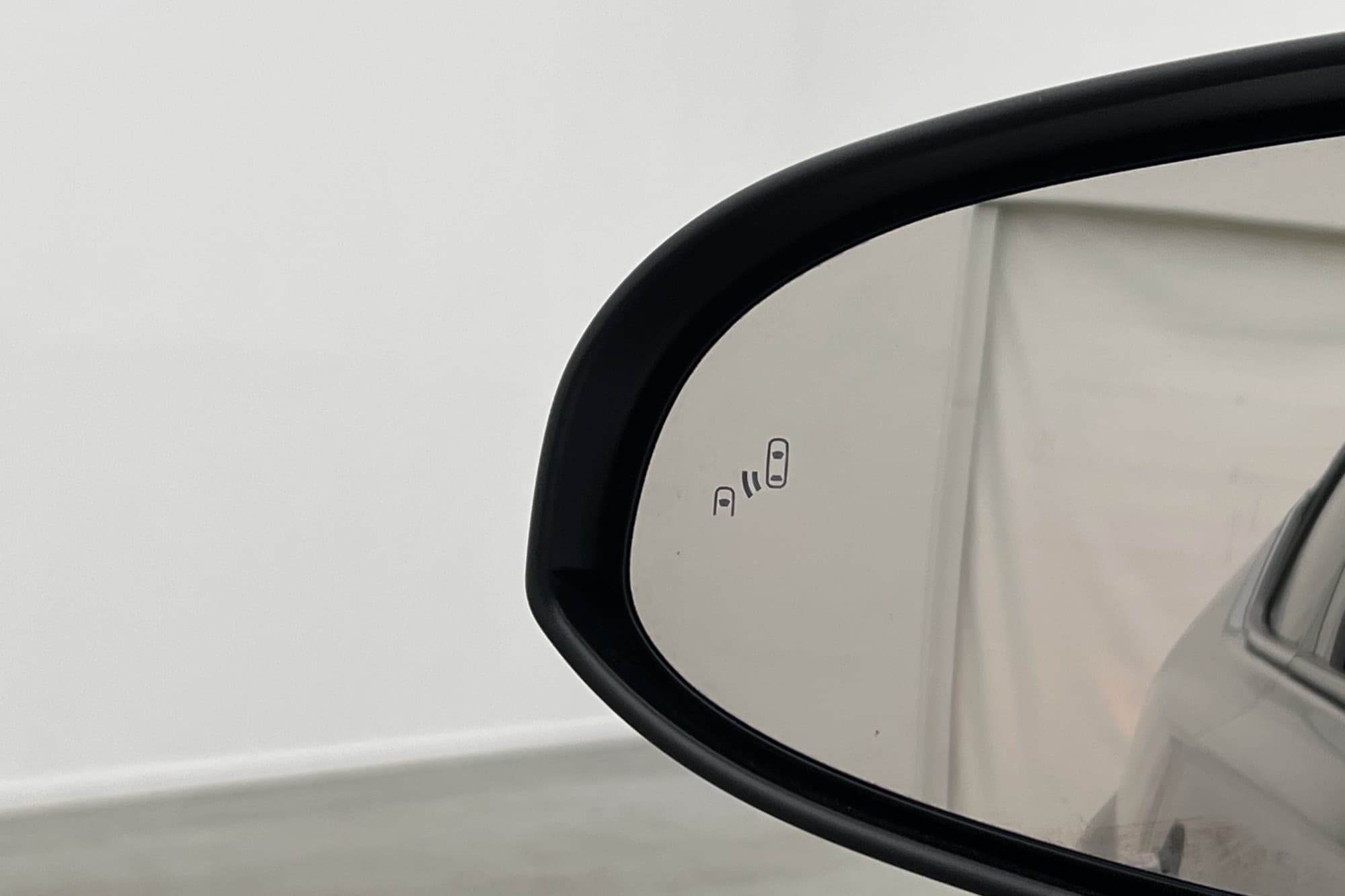 Toyota C-HR Hybrid  Executive JBL Kamera Döda Vinkel Varning