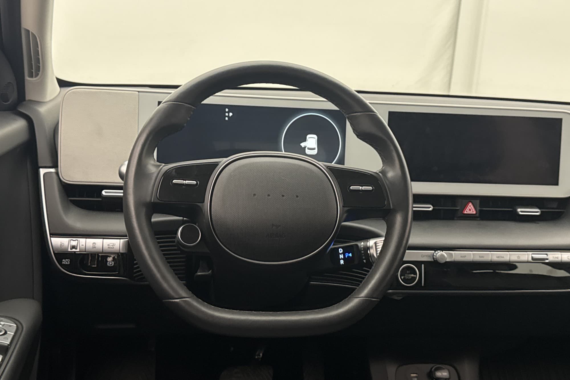 Hyundai Ioniq 5 72.6 kWh AWD 306hk Essentials Kamera Navi 