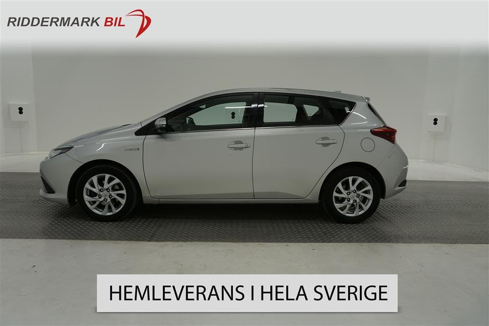 Toyota Auris 1.8 Hybrid 99hk