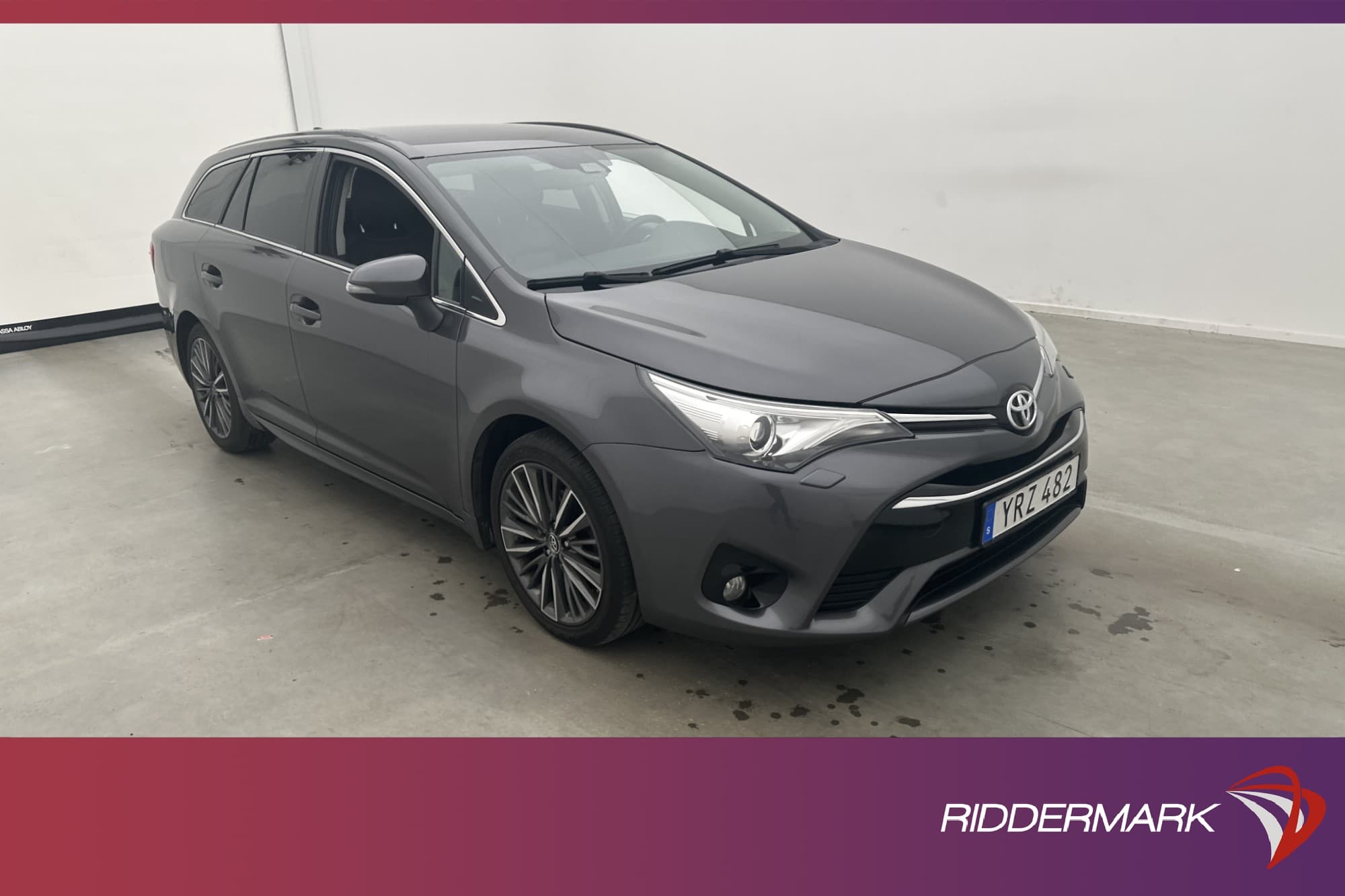 Toyota Avensis Kombi 147hk