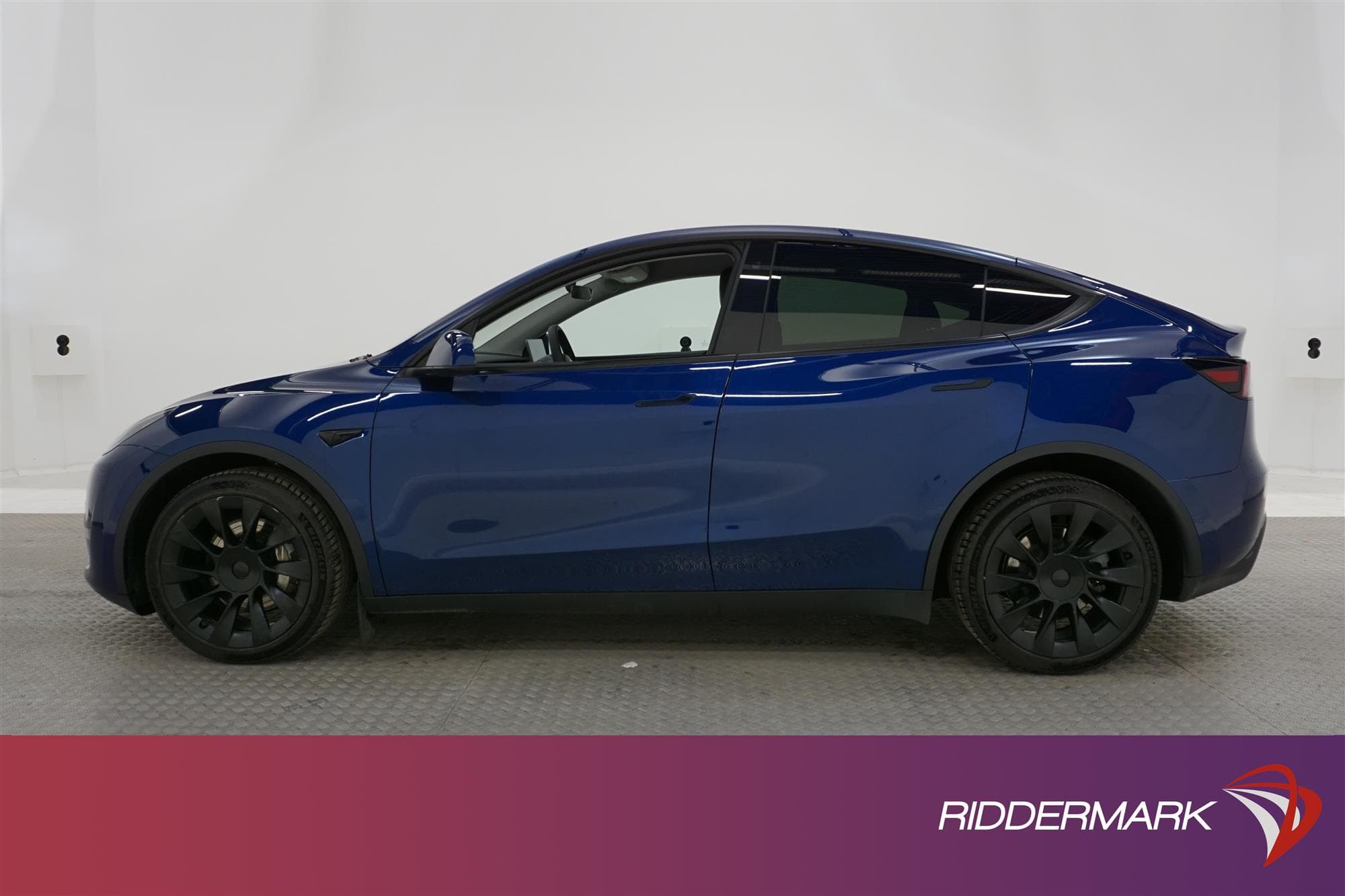 Tesla Model Y Long Range AWD 345hk