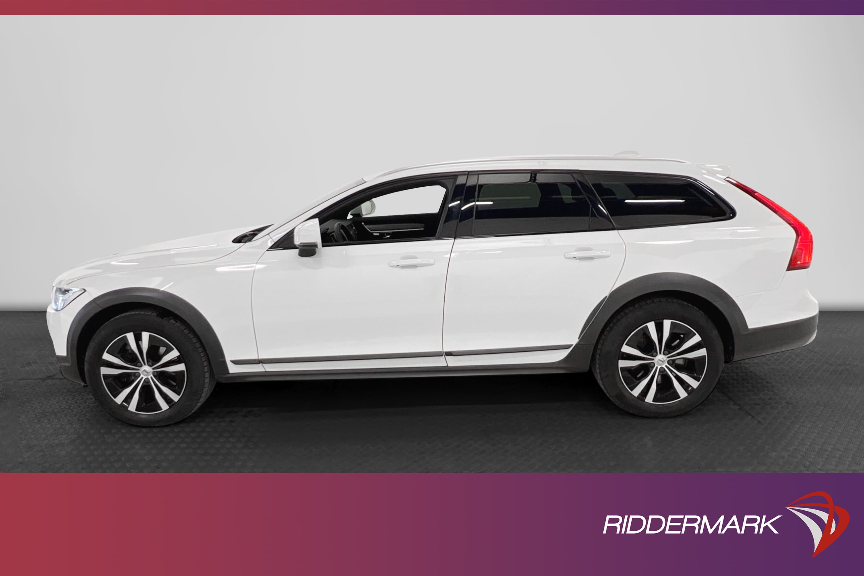 Volvo V90 Cross Country D4 AWD