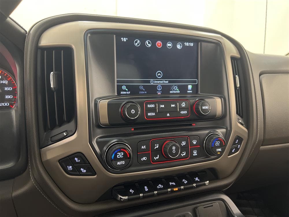 GMC Sierra Denali 6.2 V8 4WD 426HK Taklucka Moms interiör