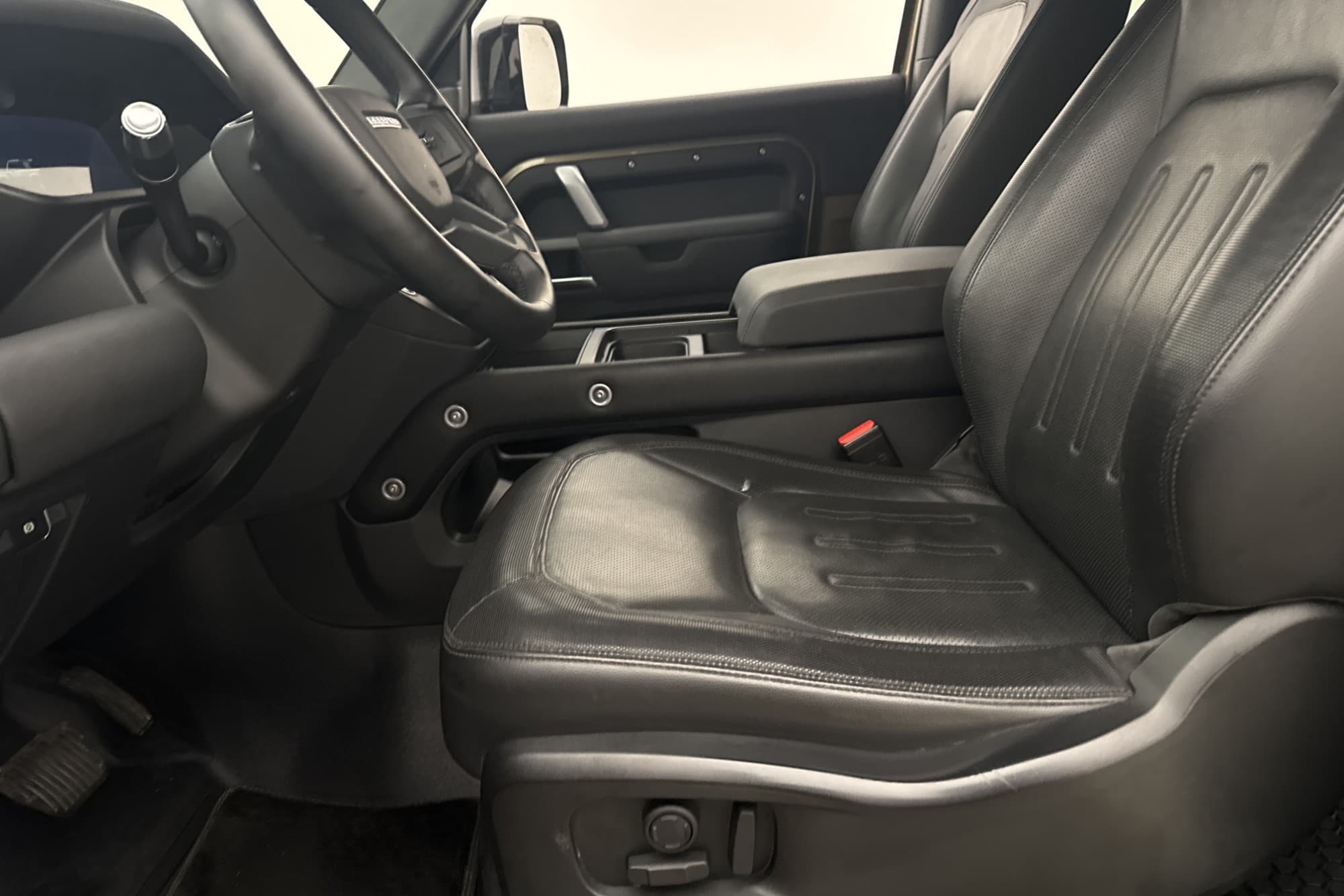 Land Rover Defender 90 D250 AWD X-Dynamic Värm Luft 360 MOMS