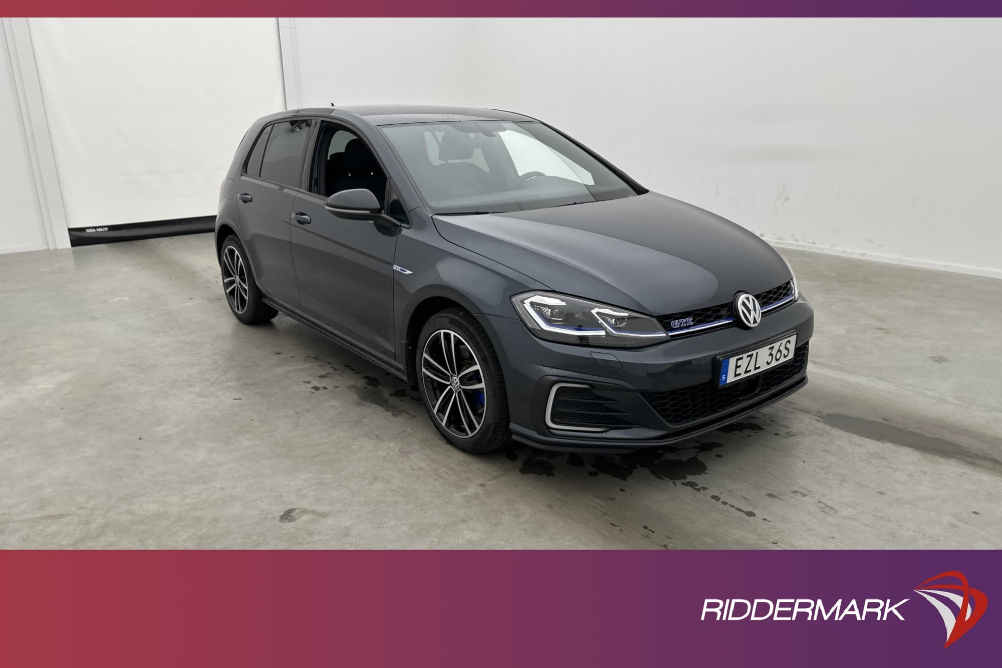 Volkswagen Golf GTE 204hk