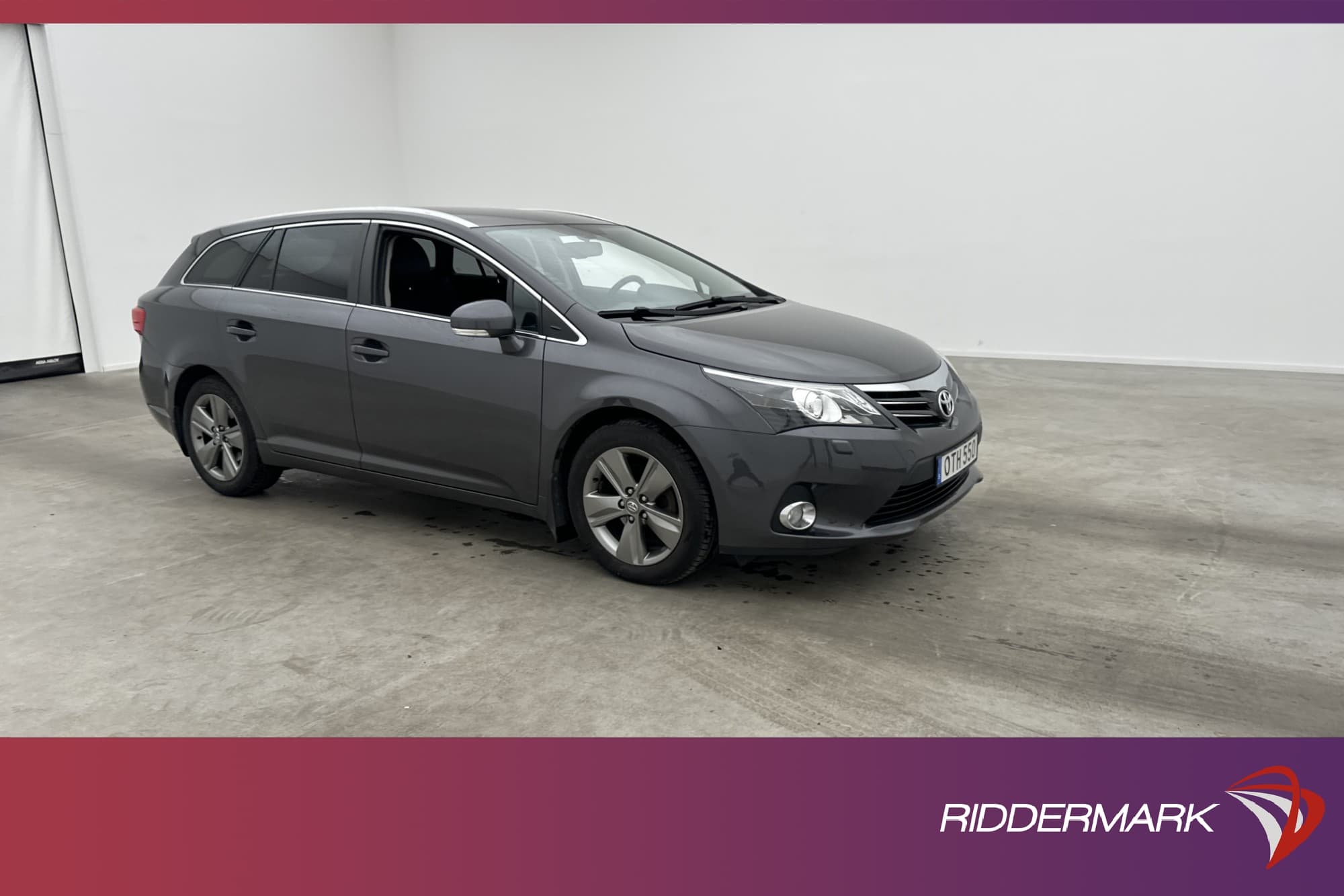 Toyota Avensis 147hk