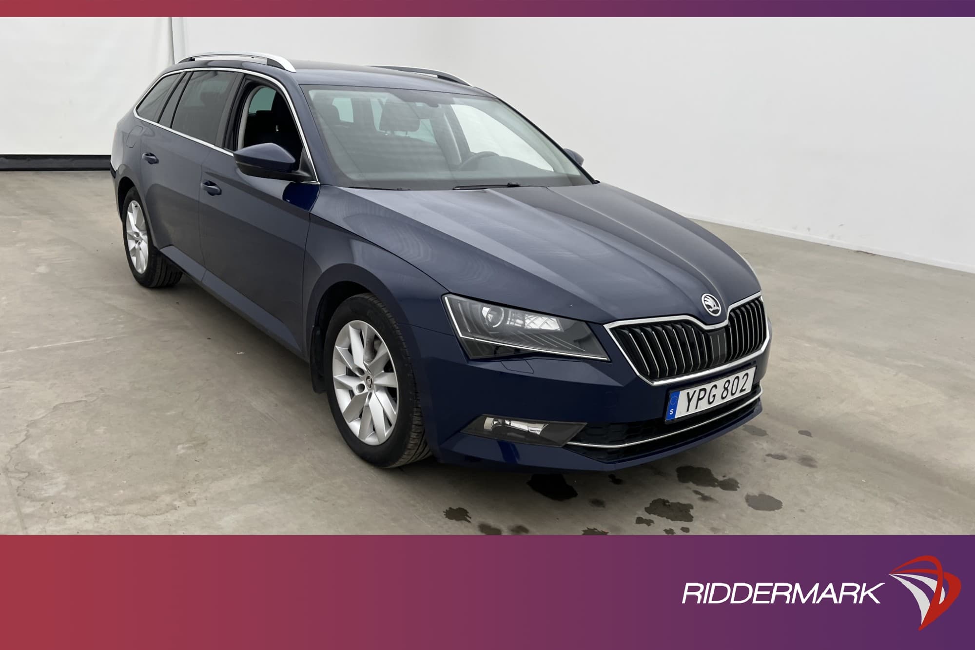 Škoda Superb Kombi 2.0 TDI Style Canton Värmare Dragkrok