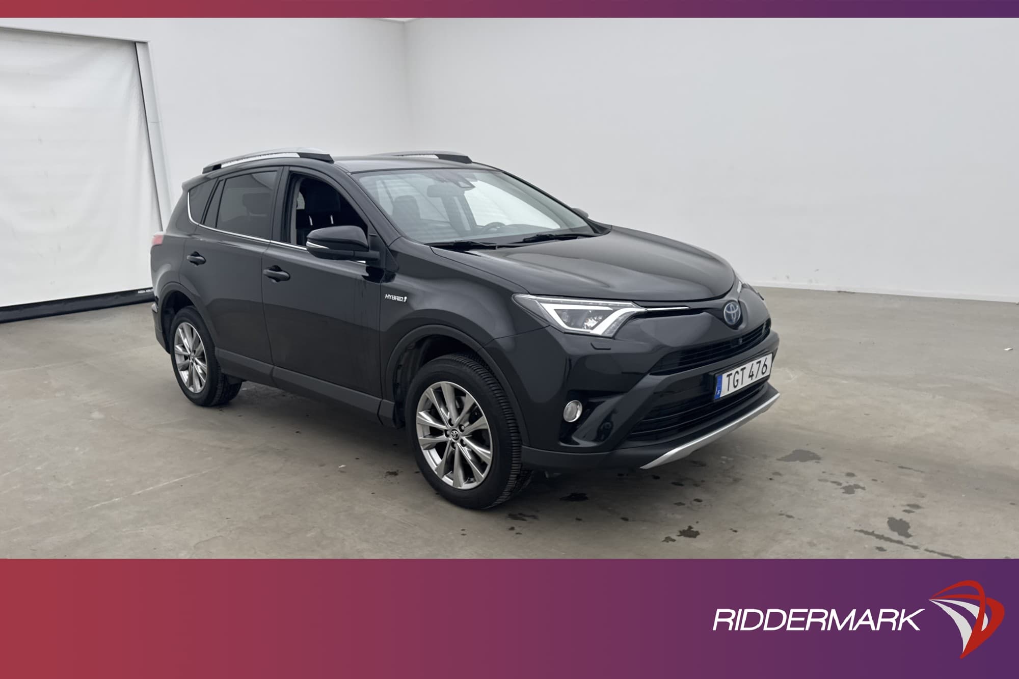 Toyota RAV4 Hybrid AWD 197hk