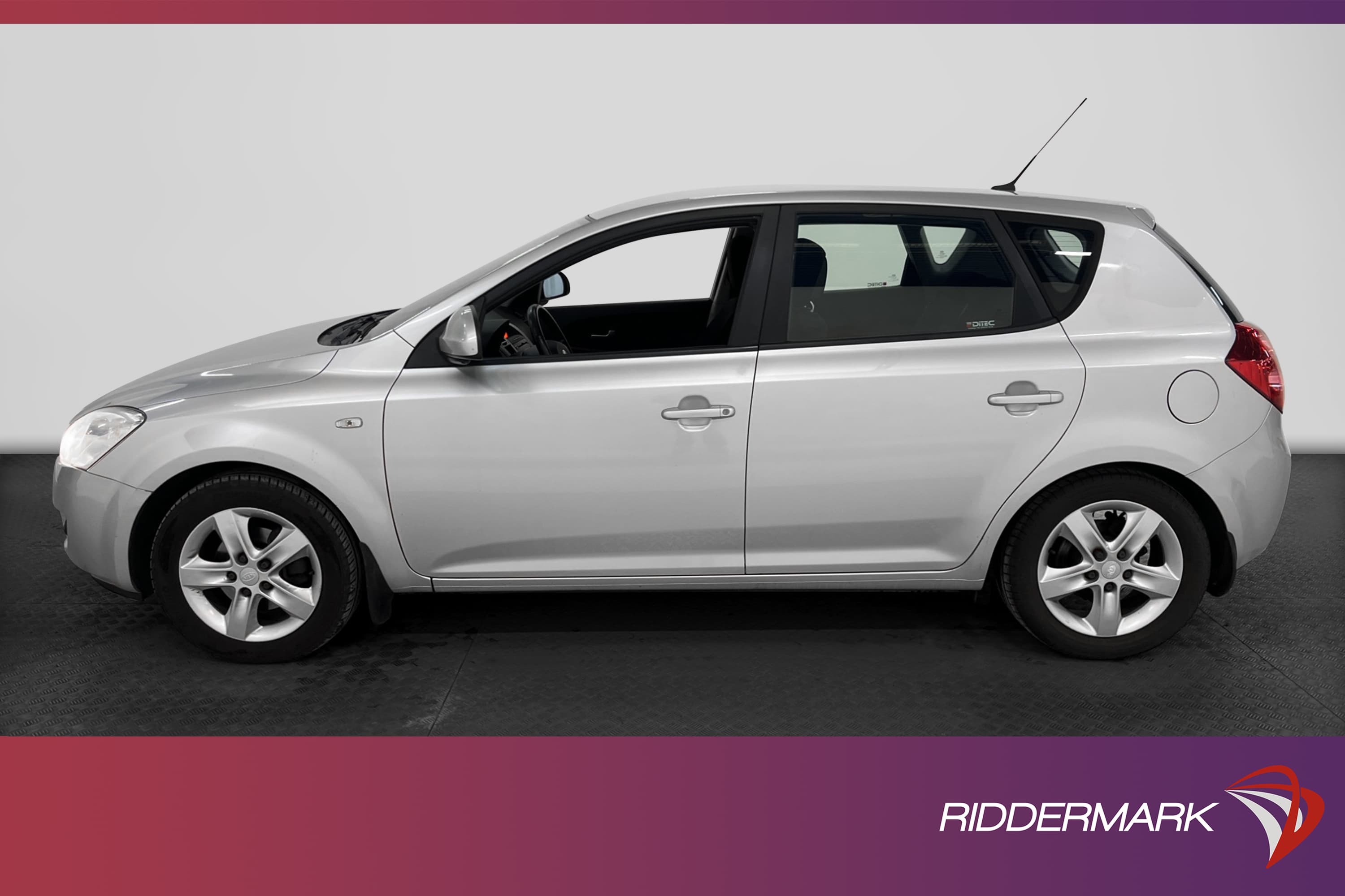 Kia Ceed 1.6 122hk CVVT Välservad Nyservad Dragkrok PDC