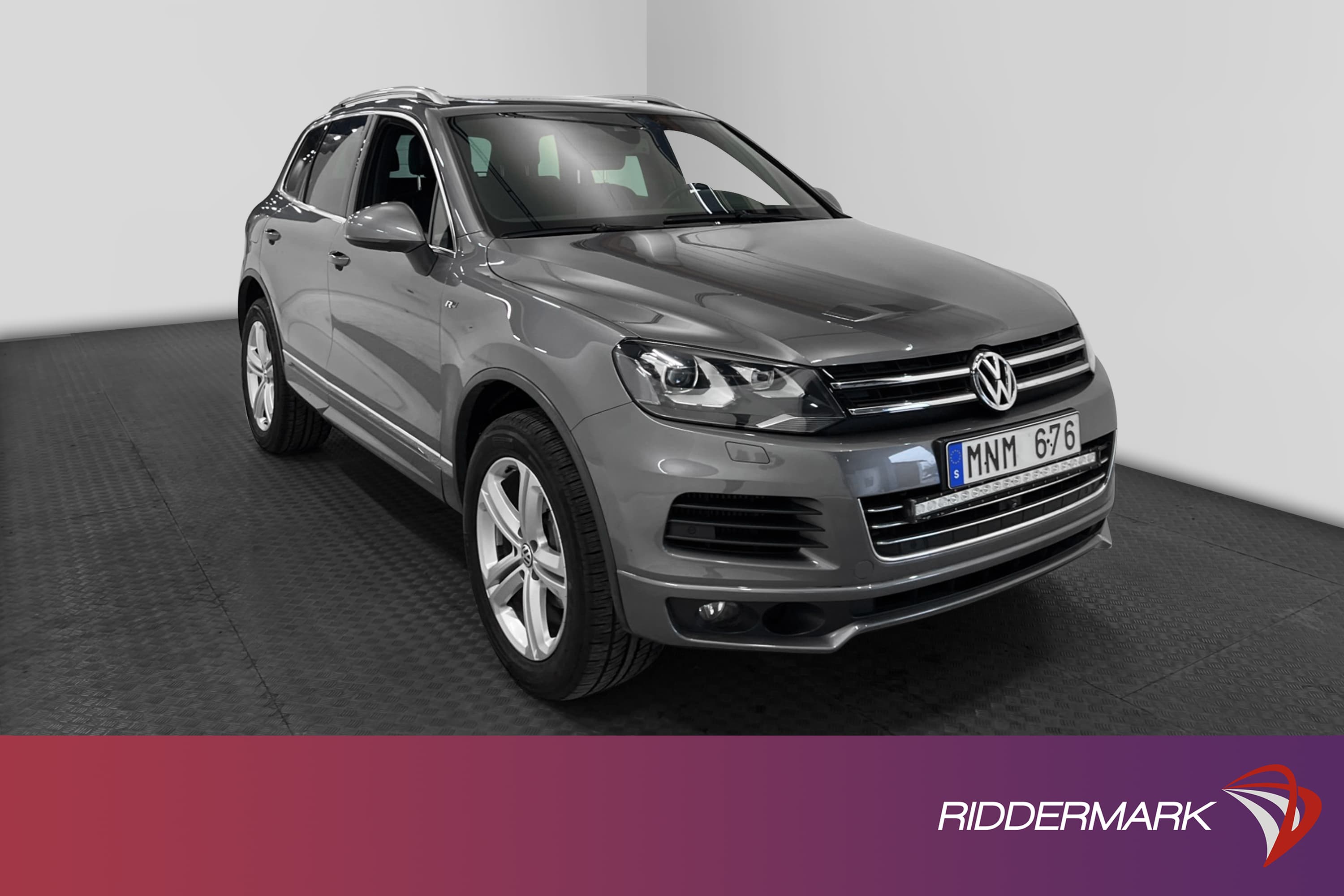 Volkswagen Touareg 3.0 V6 245hk R-line Pano Värm Kamera Drag