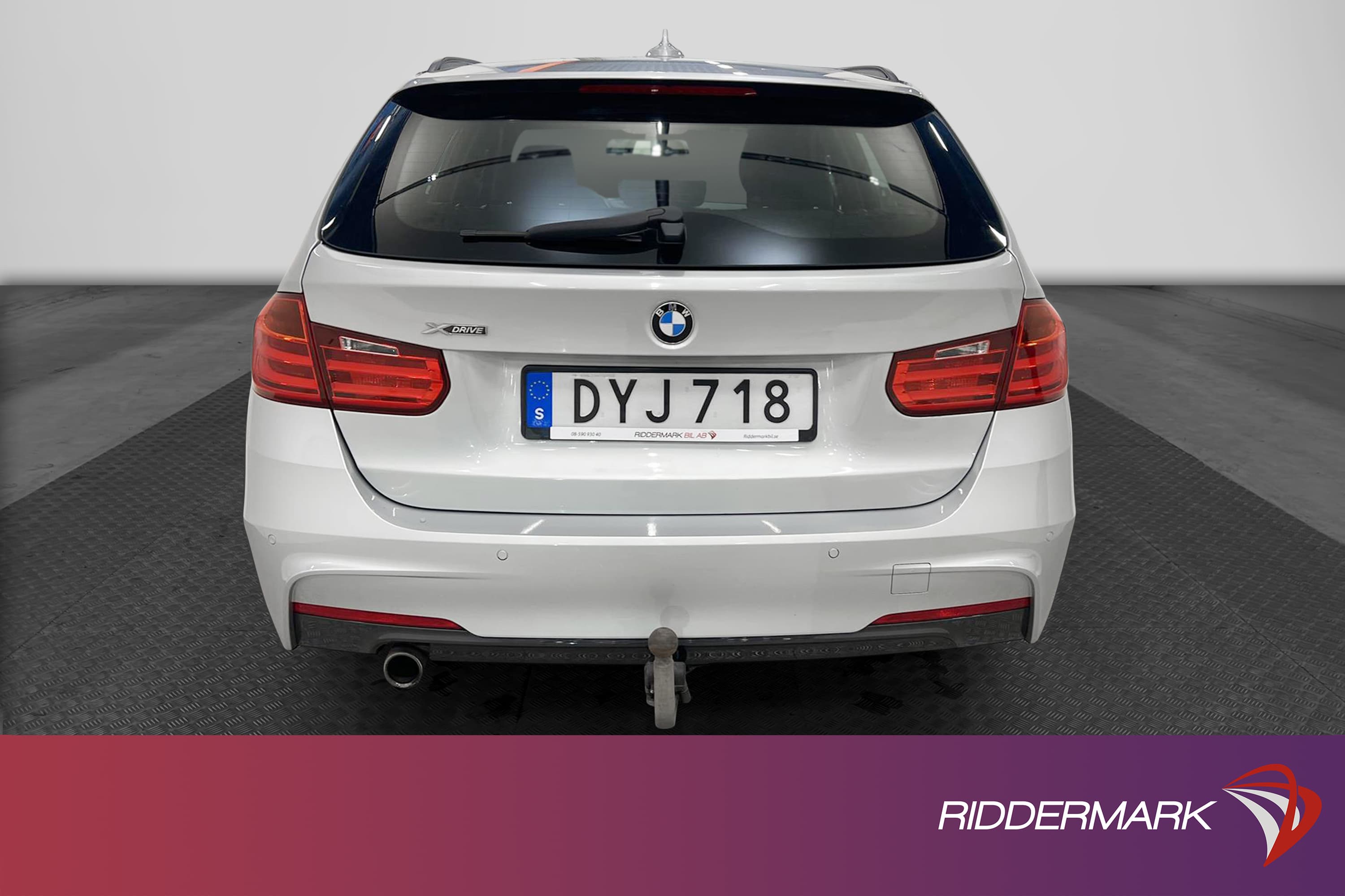 BMW 318d xDrive Touring 143hk M Sport 2 Brukare Hifi Drag
