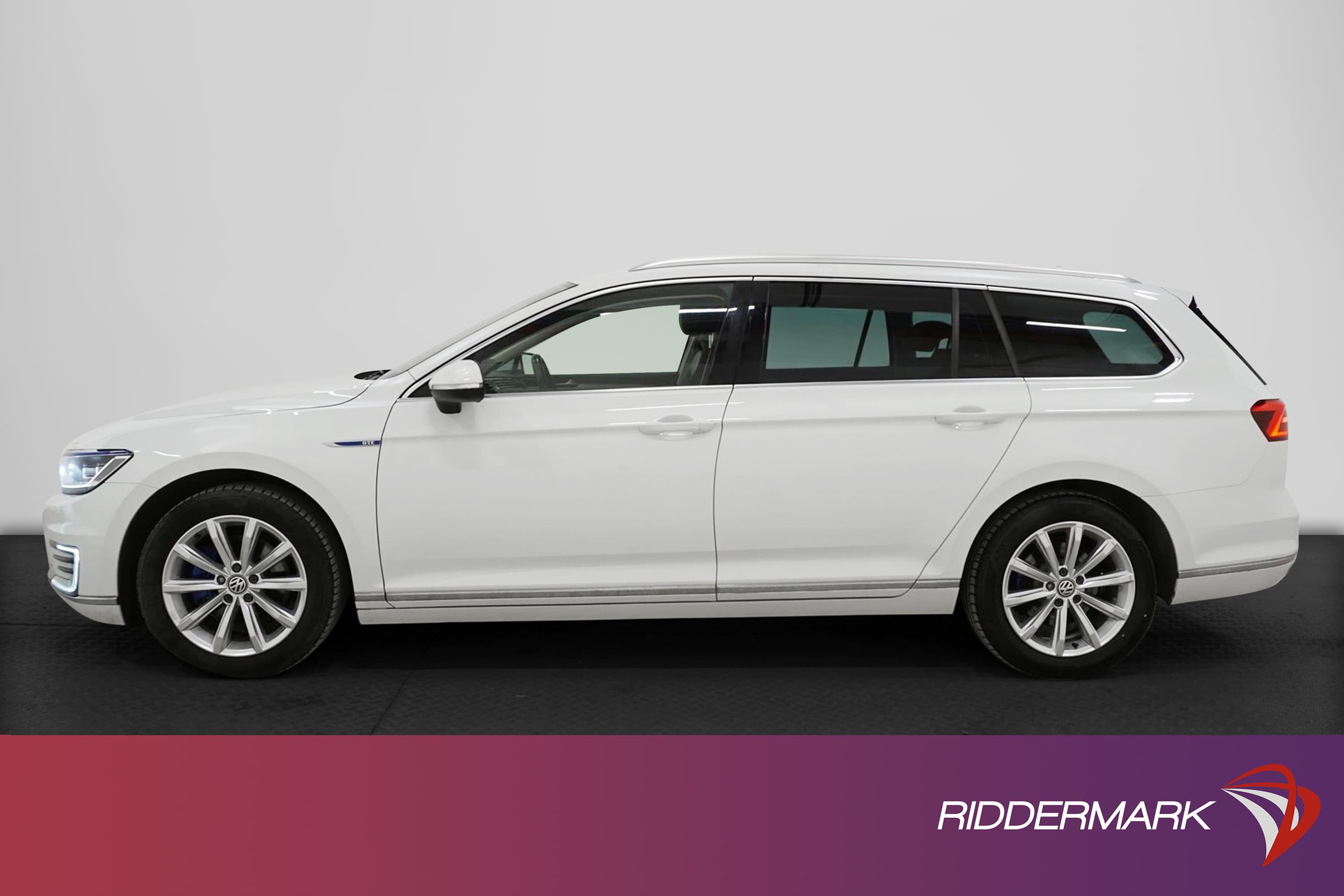 Volkswagen Passat Variant GTE 218hk