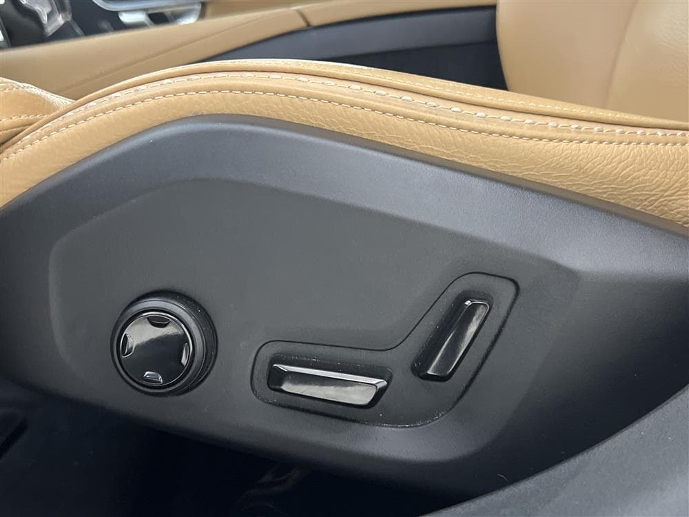 Volvo V90 Cross Country D4 AWD Pro Pano D-Värme VOC Skinninteriör