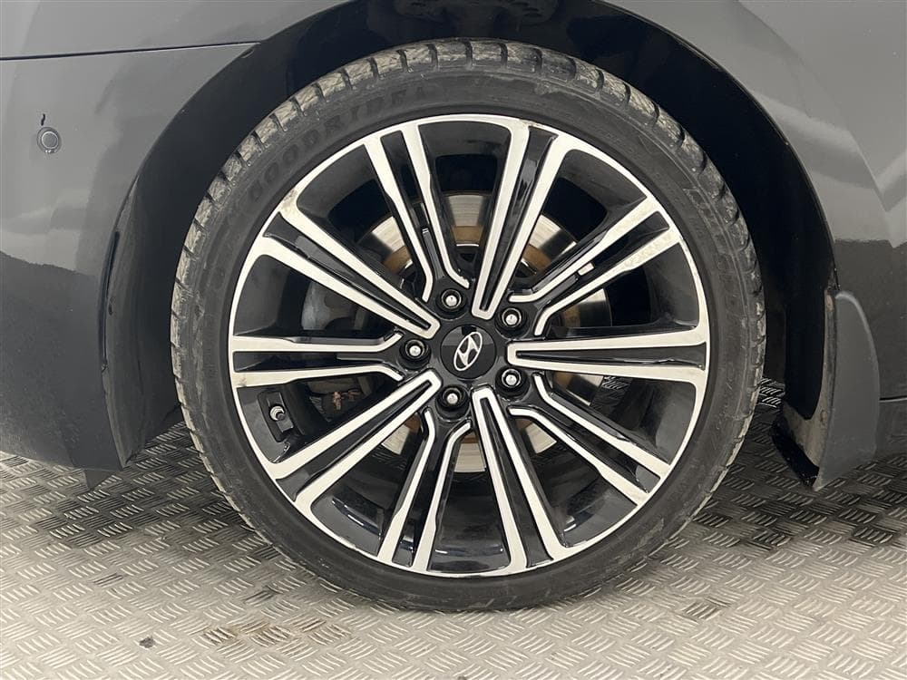 Hyundai i40 1.7 D Kombi 141hk D-värm Pano Skinn CarPlayinteriör