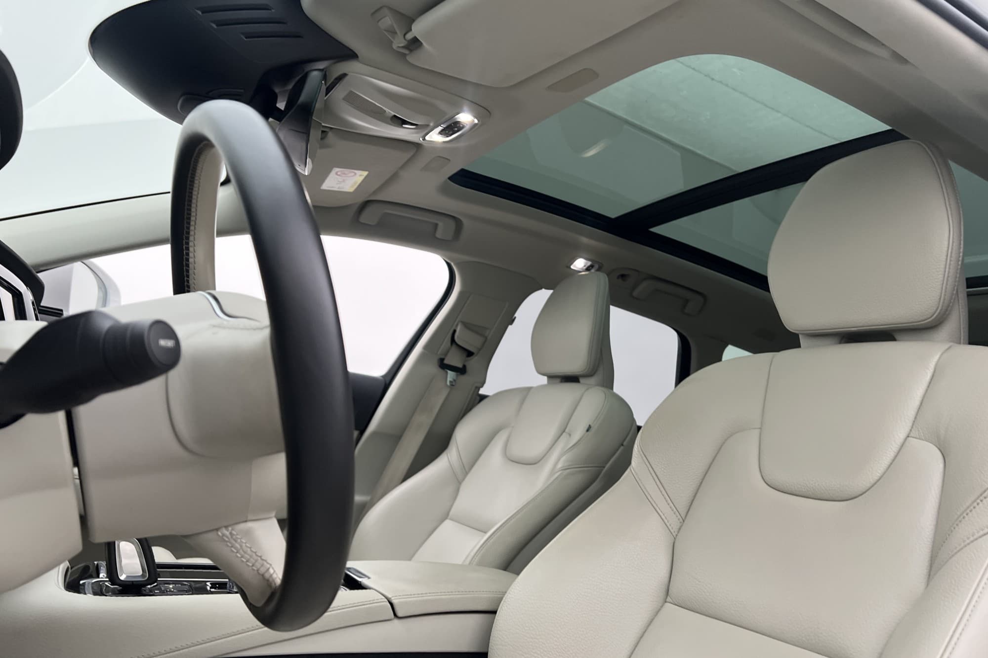 Volvo V90 Recharge T8 Advanced Pano Värmare H/K Drag Kamera