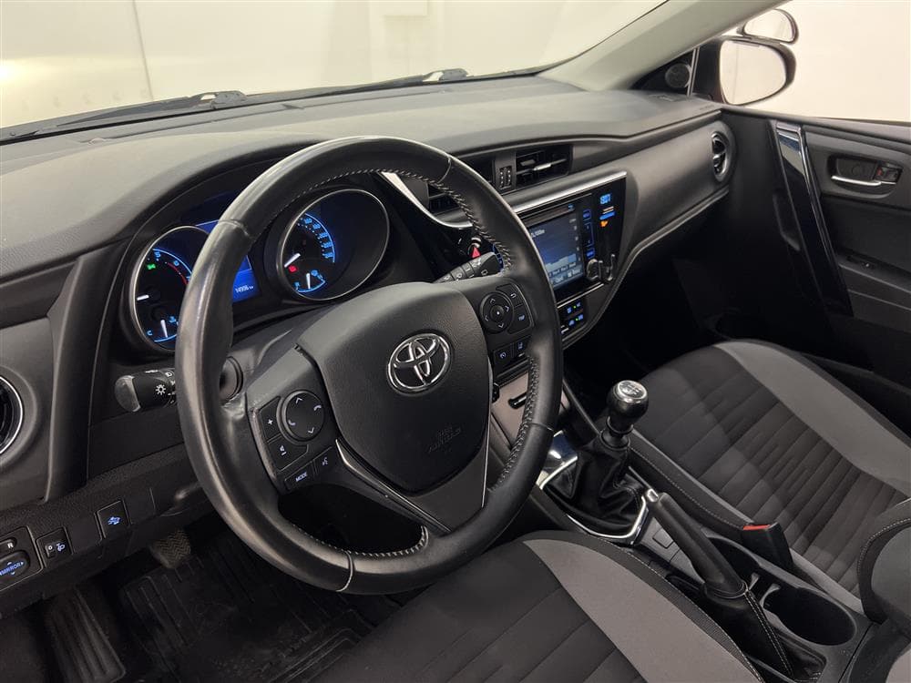 Toyota Auris 1.2T 116hk B-Kam Lane Assist 0,49L/milinteriör