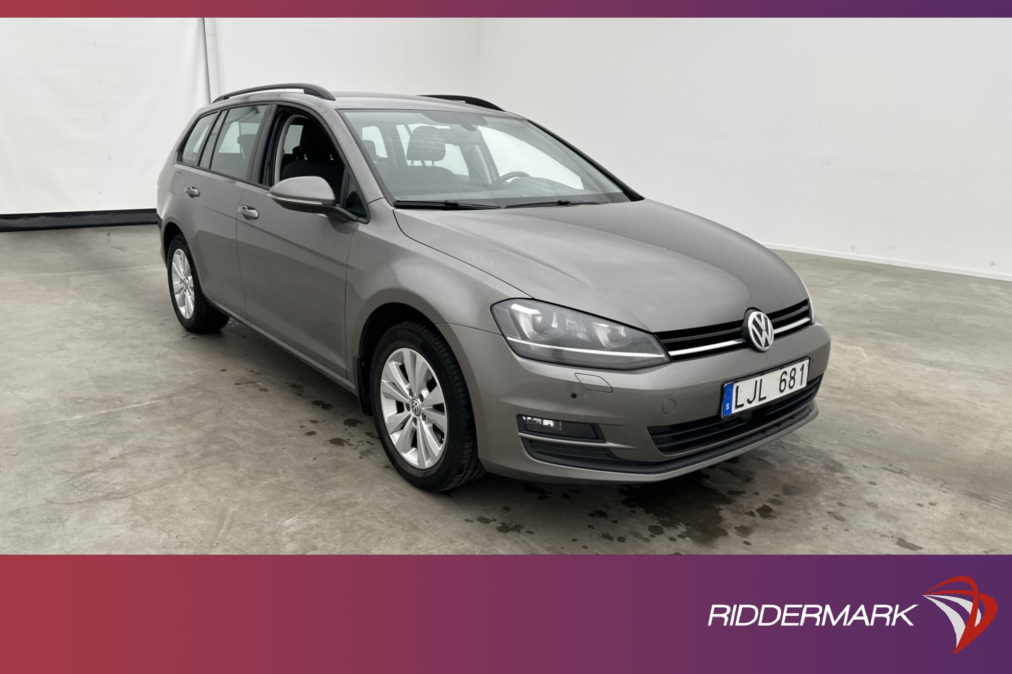 Volkswagen Golf Sportscombi 105hk