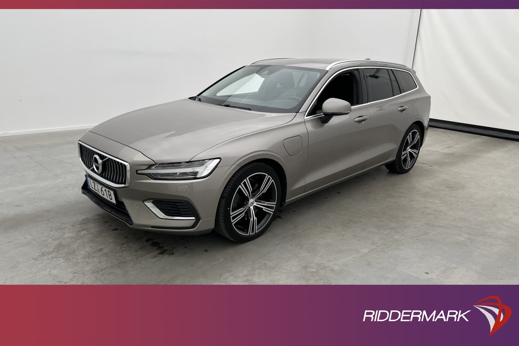 Volvo V60 Recharge T6 AWD