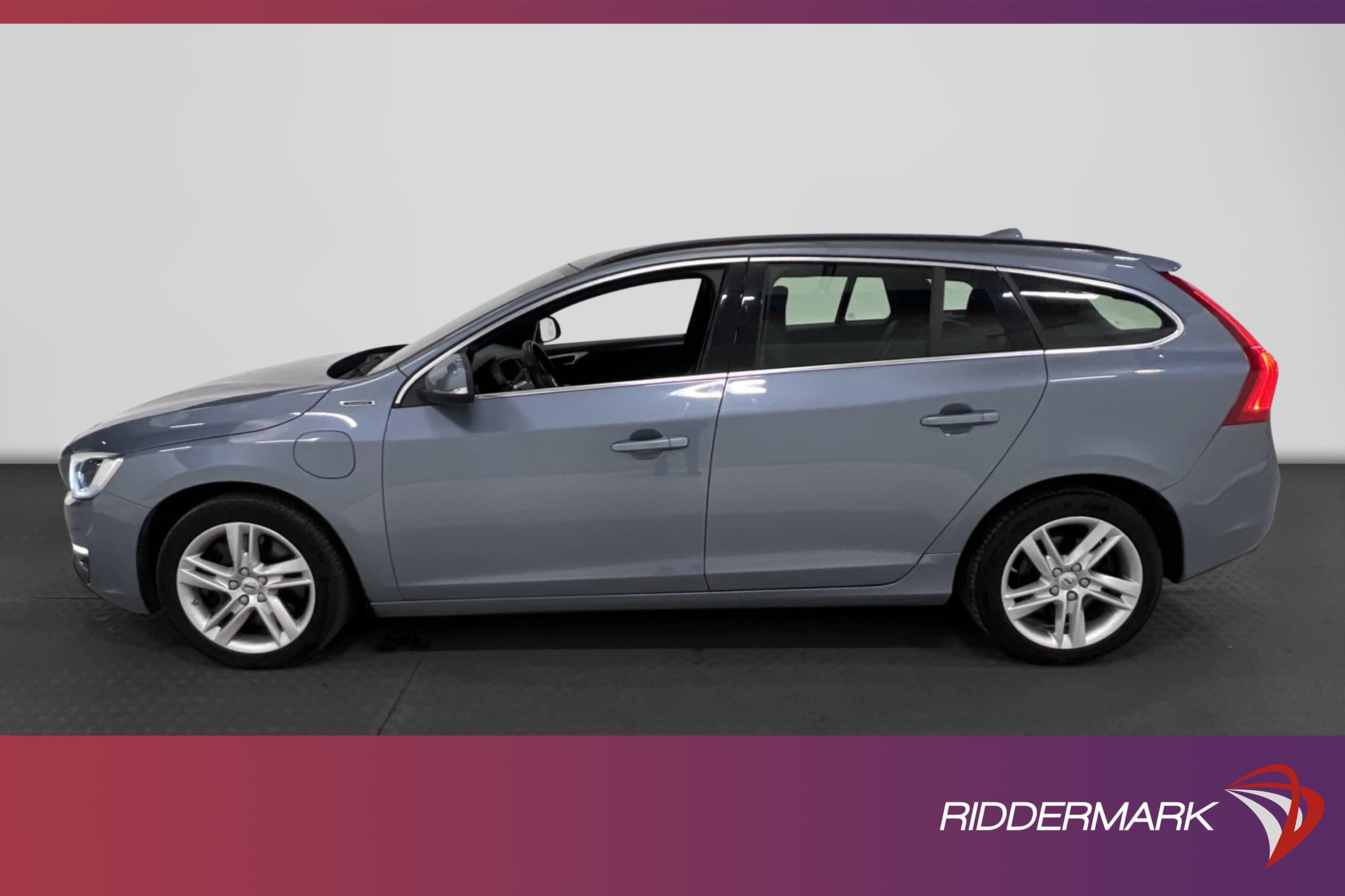 Volvo V60 D5 Plug-In AWD