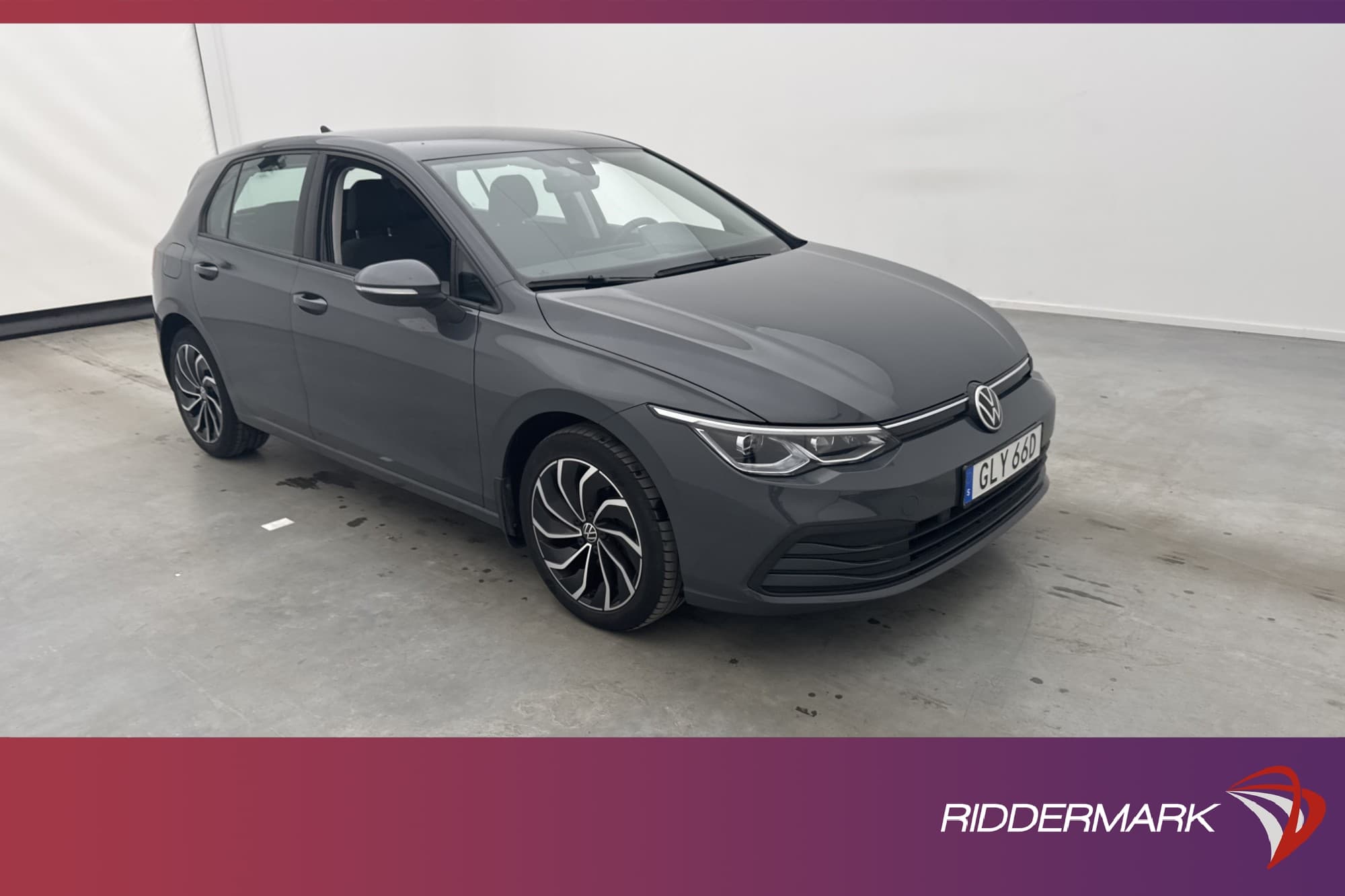 Volkswagen Golf eTSI 150hk