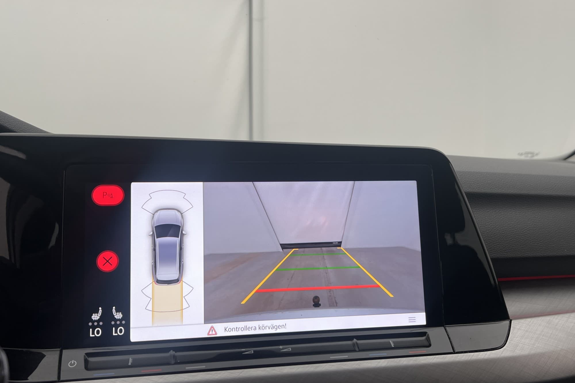 Volkswagen Golf SC eTSI 130hk Cockpit Rattvärme Drag MOMS