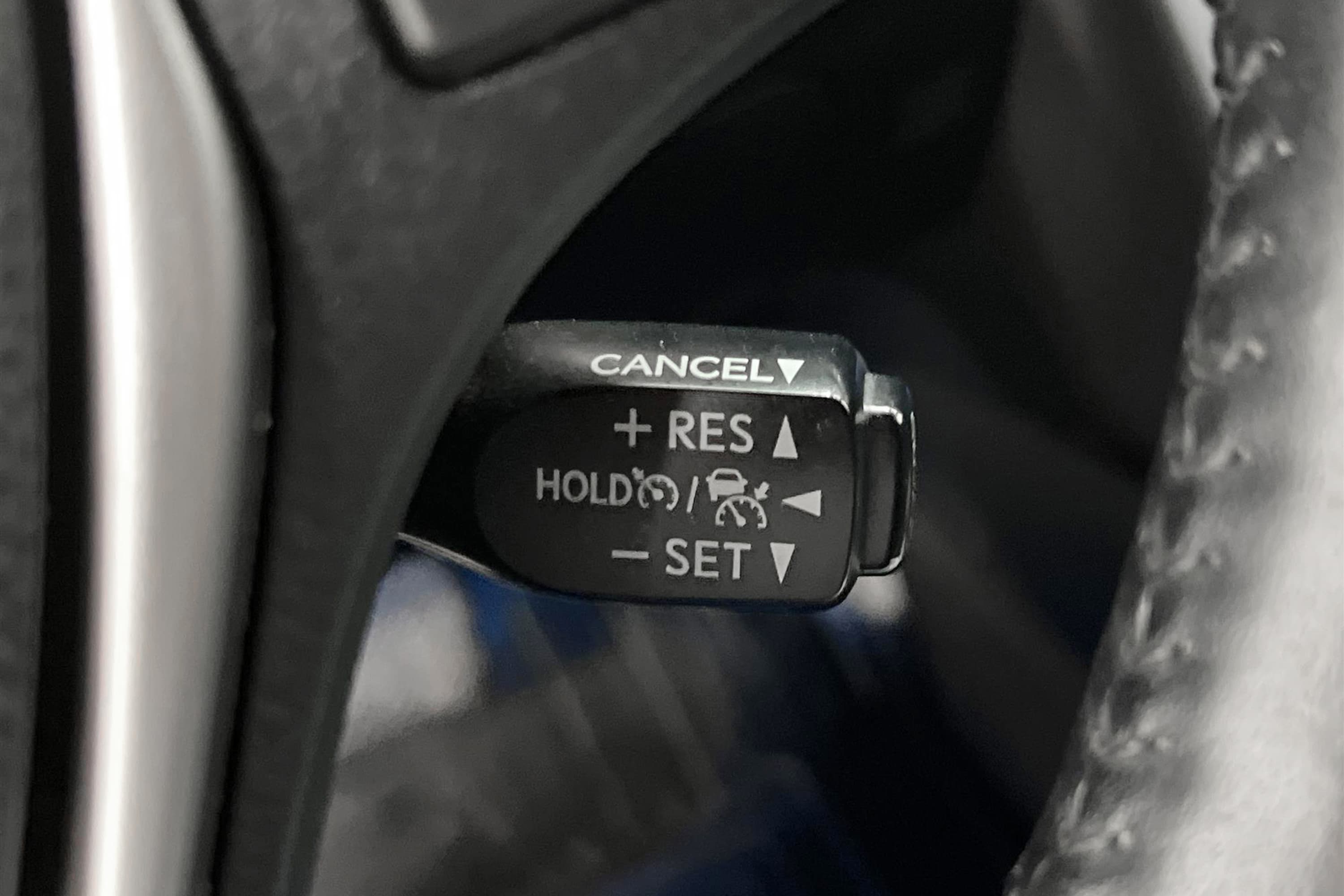 Toyota RAV4 2.5 HSD AWD 197hk 1 Brukare Navi B-Kam Keyless