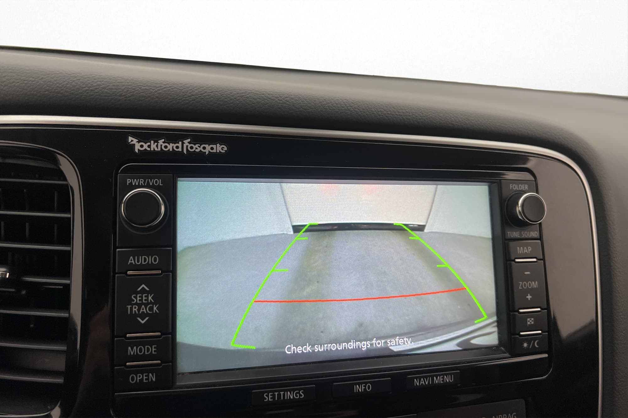 Mitsubishi Outlander PHEV AWD 203hk Business B-Kamera Skinn